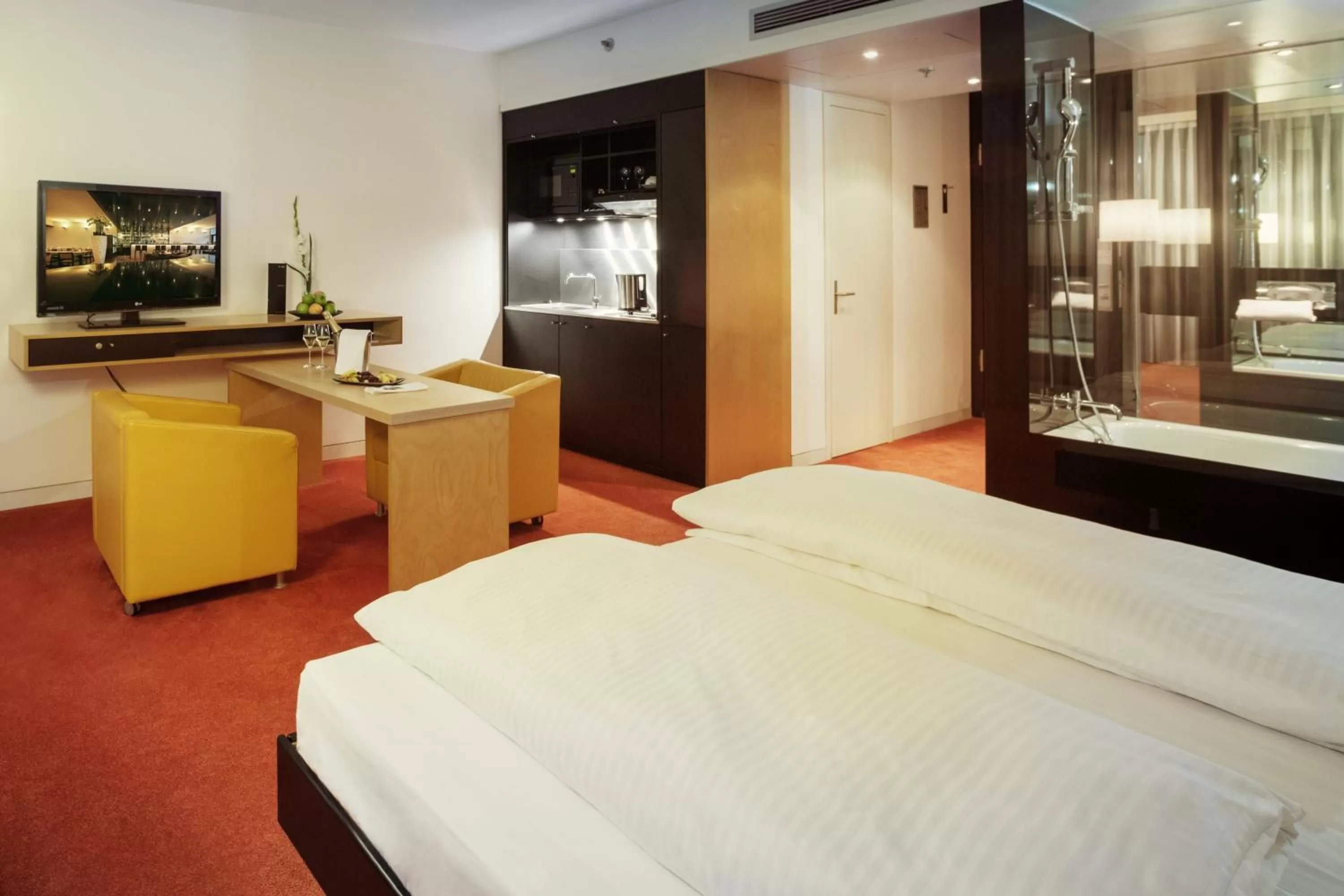 The Innside Premium Room in INNSiDE by Meliá Düsseldorf Seestern