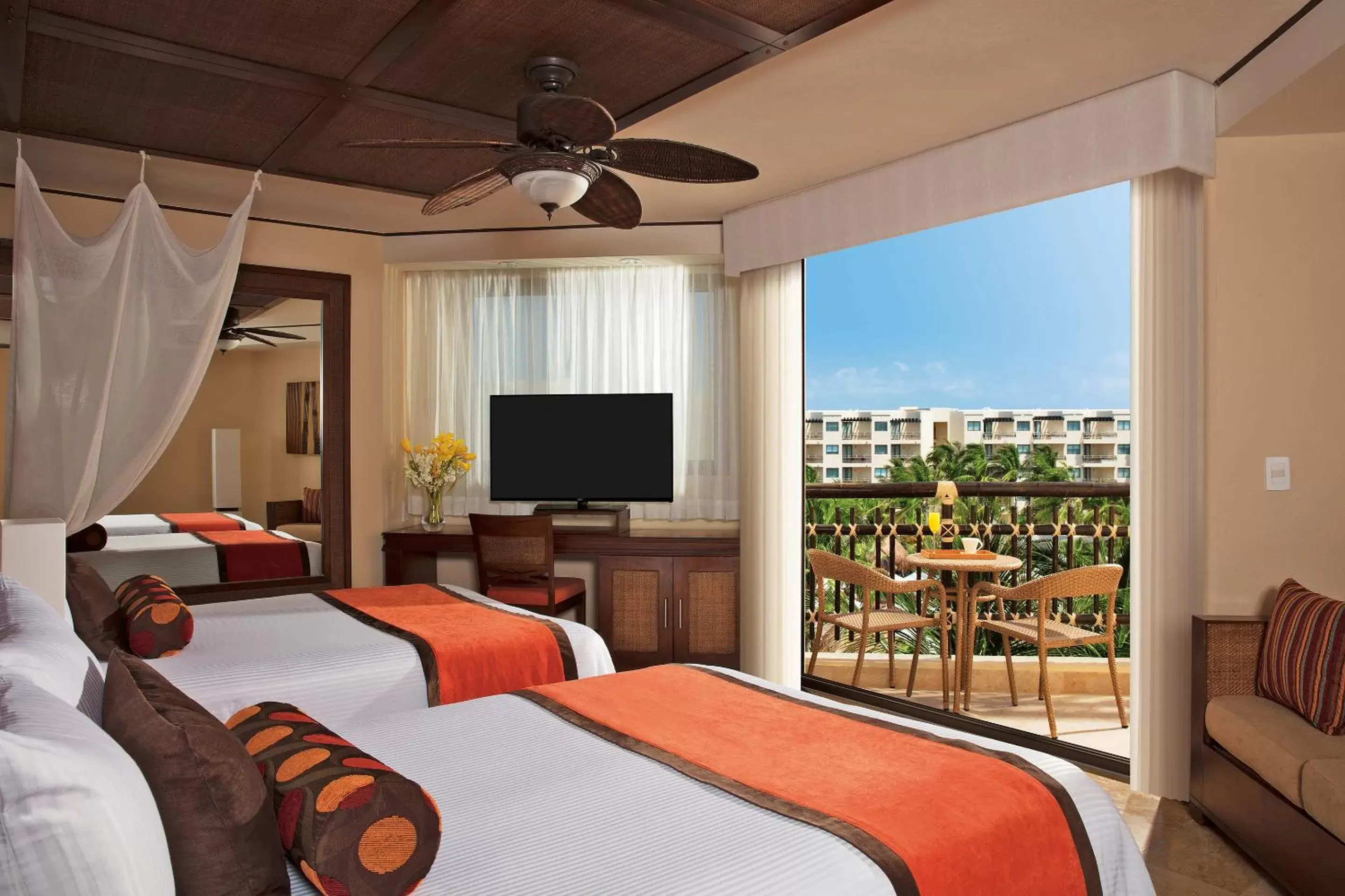Bed in Dreams Riviera Cancun Resort & Spa - All Inclusive