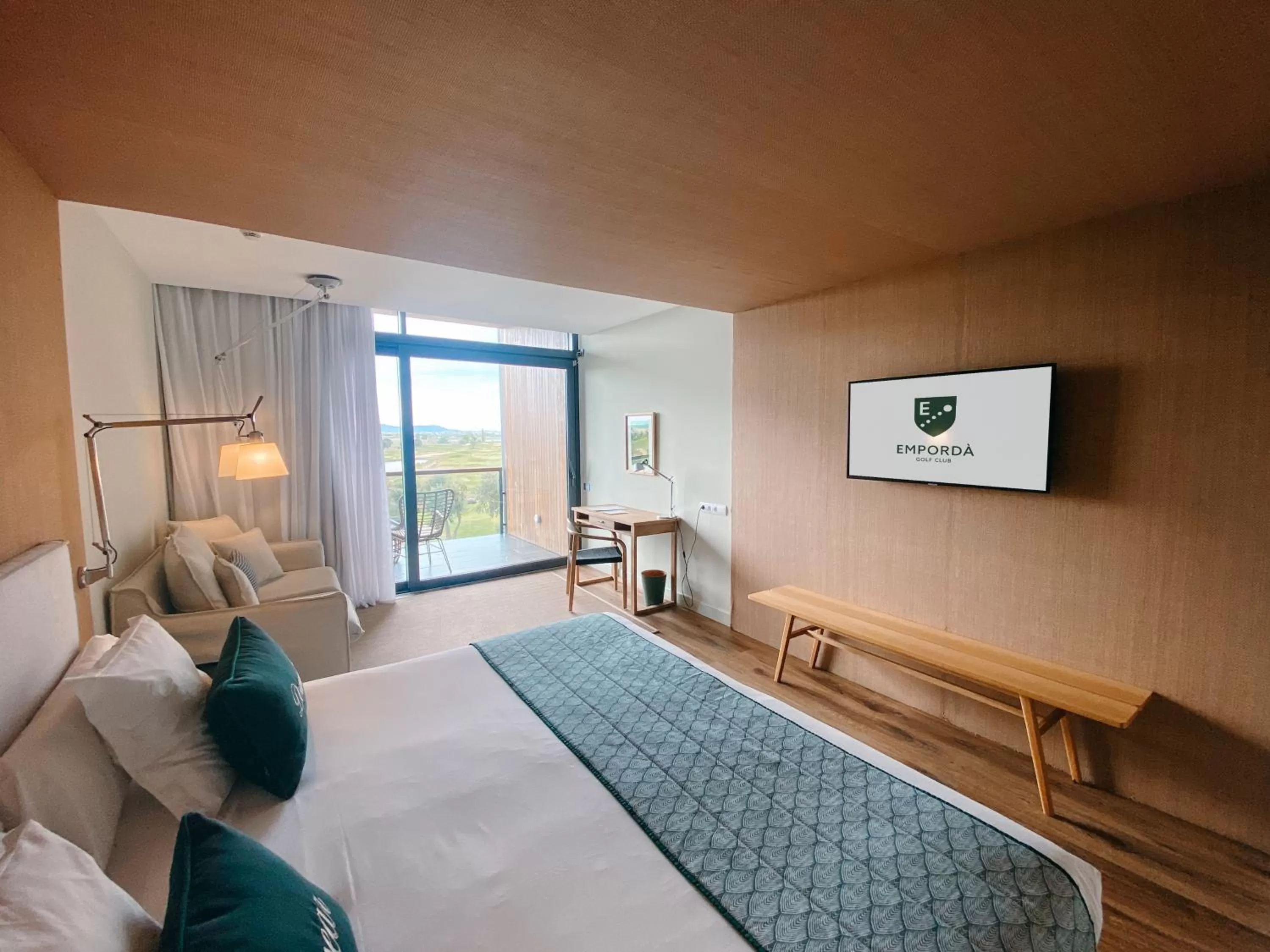 Bed in Hotel Terraverda at Empordà Golf Resort