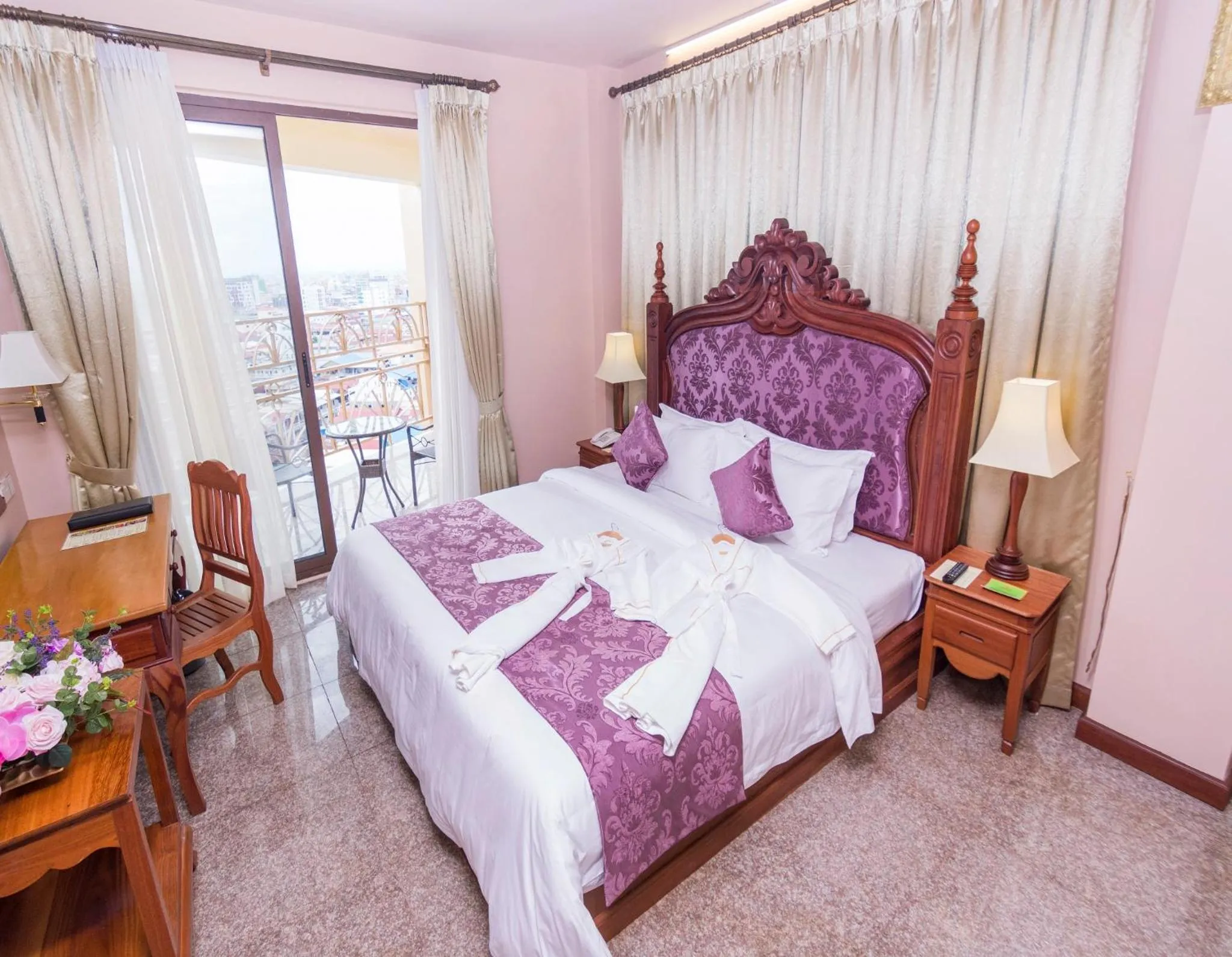 Bedroom in Phnom Penh Era Hotel