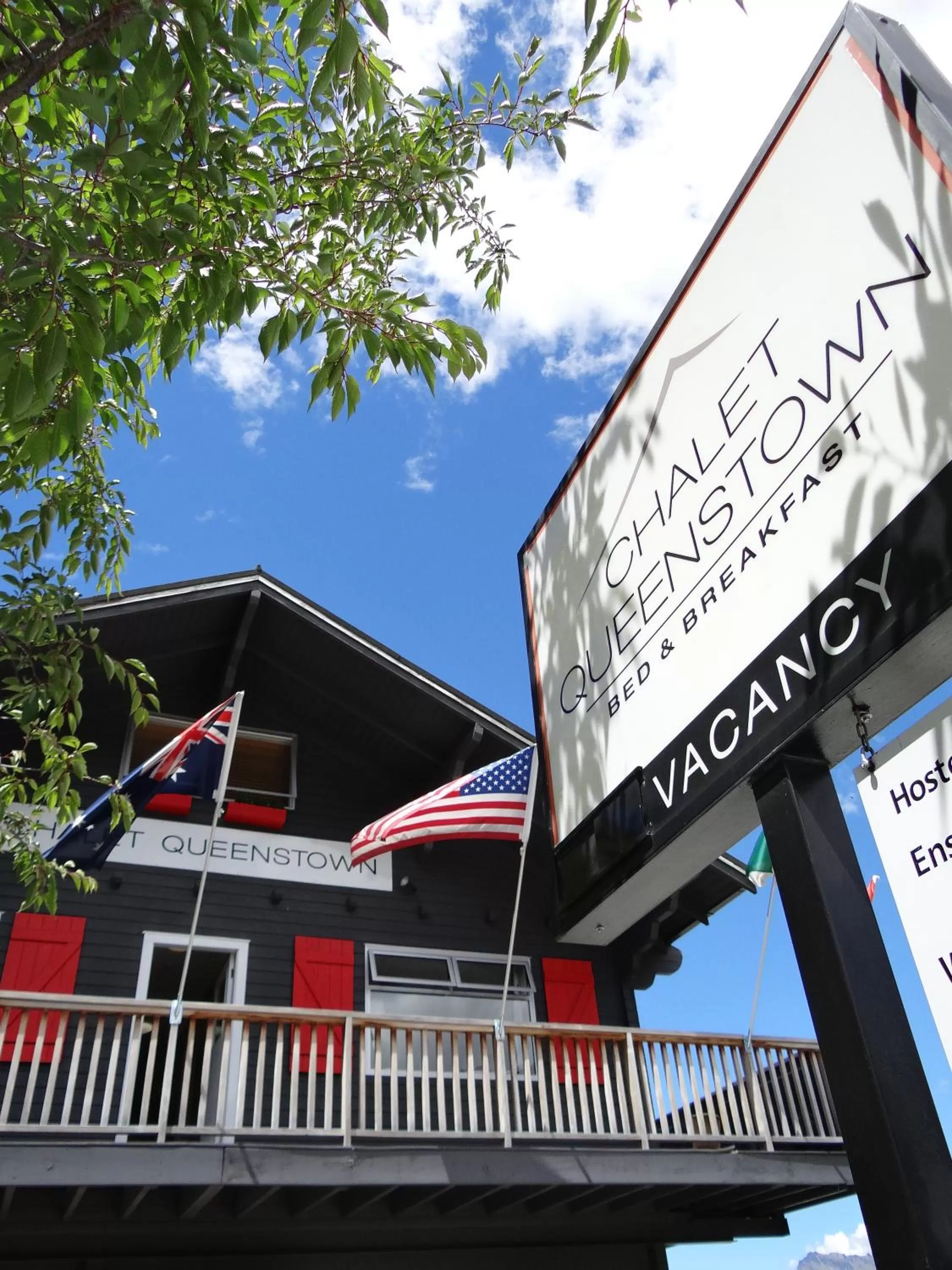 Facade/entrance in Chalet Queenstown