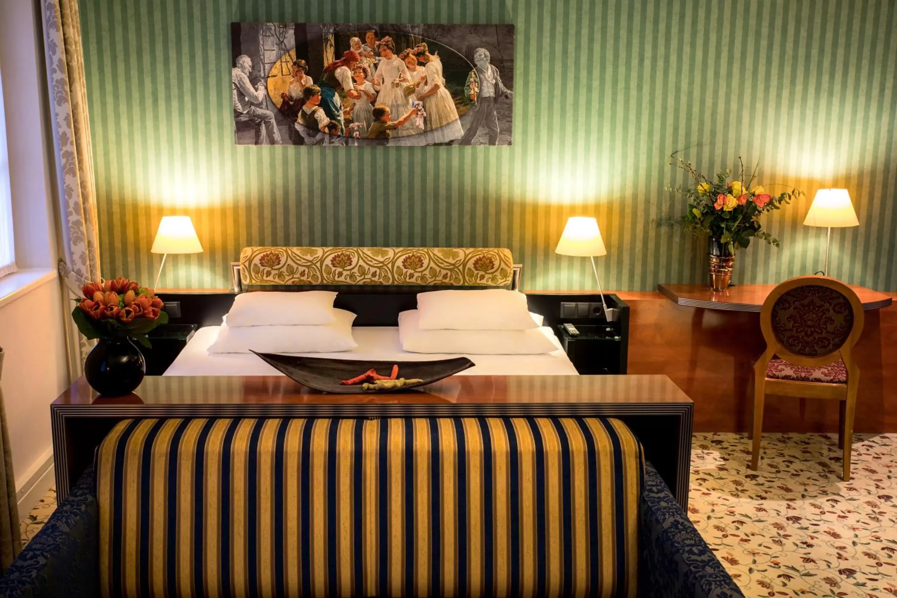 Photo of the whole room, Bed in Mercure Grand Hotel Biedermeier Wien