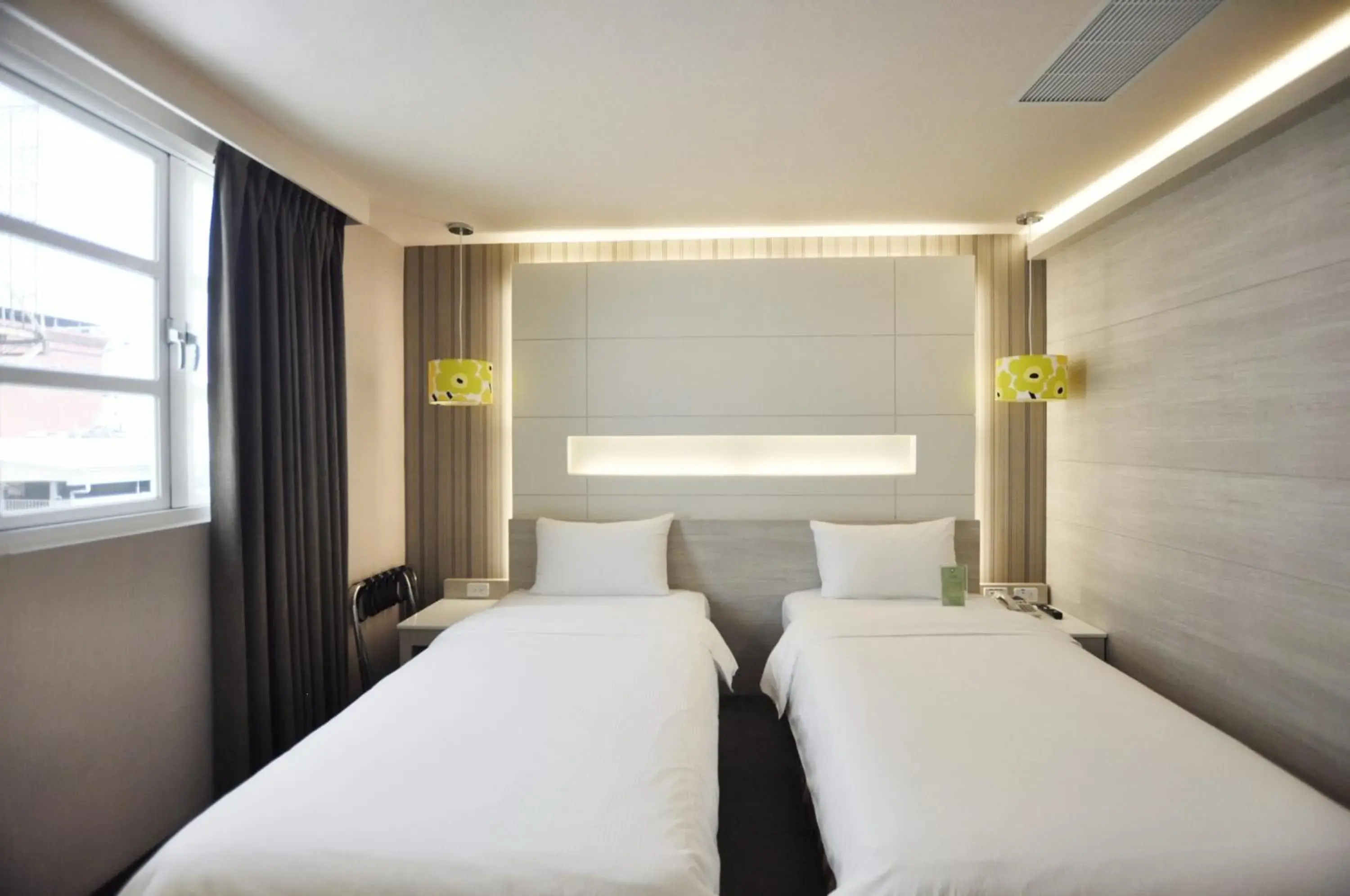 Bed in Kindness Hotel- Zhong Shan Bade