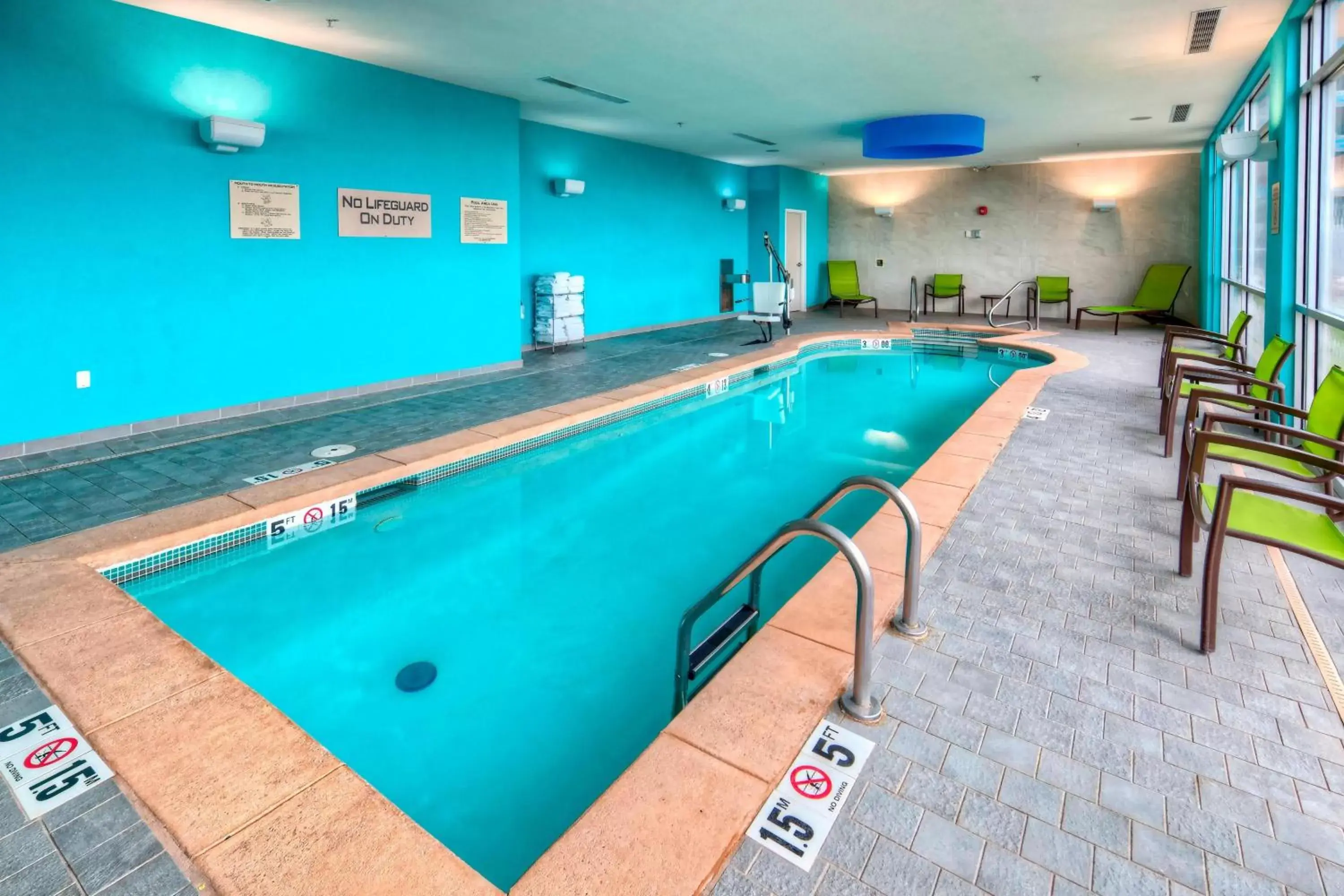 Swimming Pool in SpringHill Suites by Marriott Oklahoma City Moore