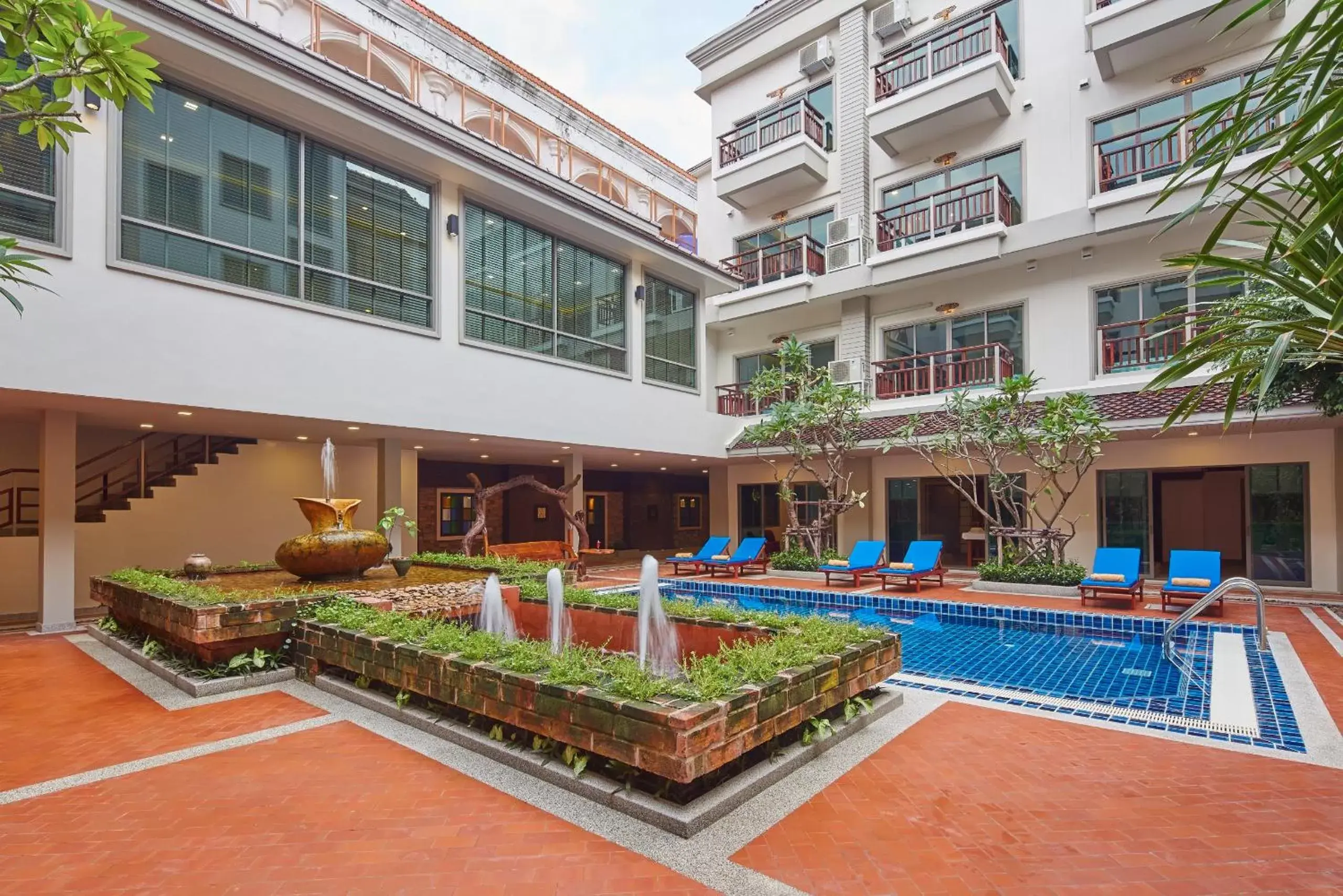 Swimming Pool in The Agate Pattaya Boutique Resort