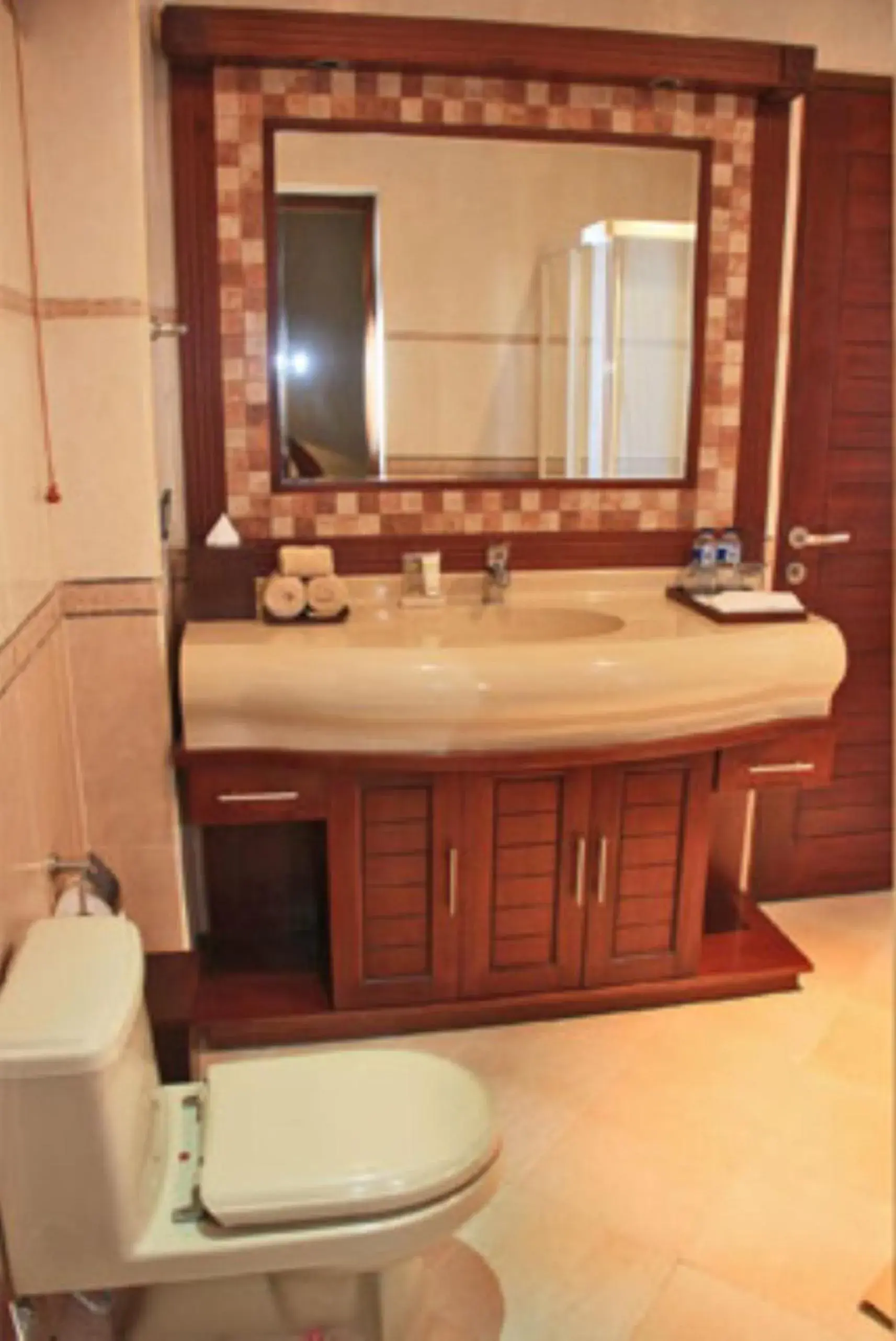 Bathroom in Apel Villa Sanur