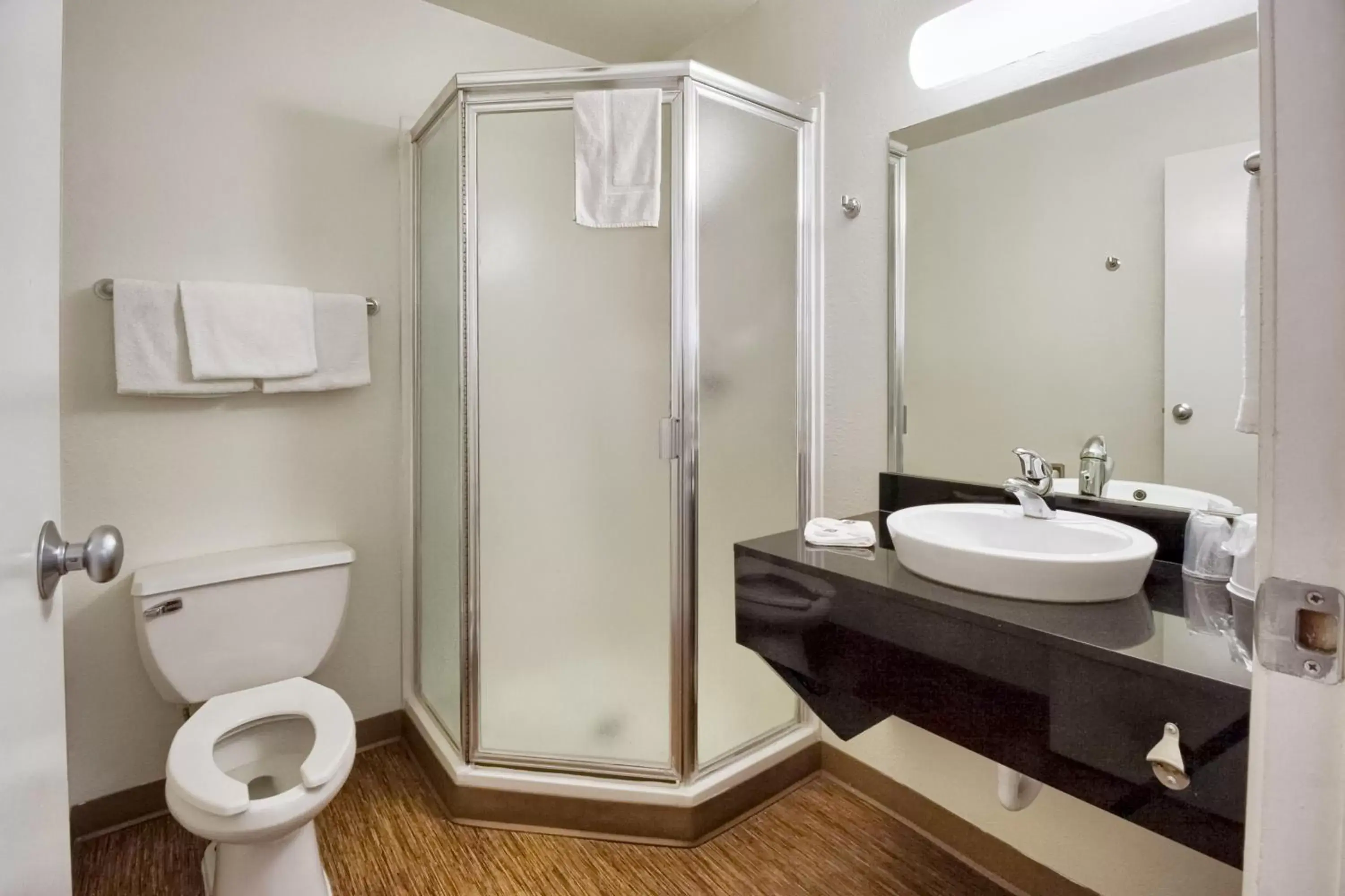 Bathroom in Motel 6-Pendleton, OR