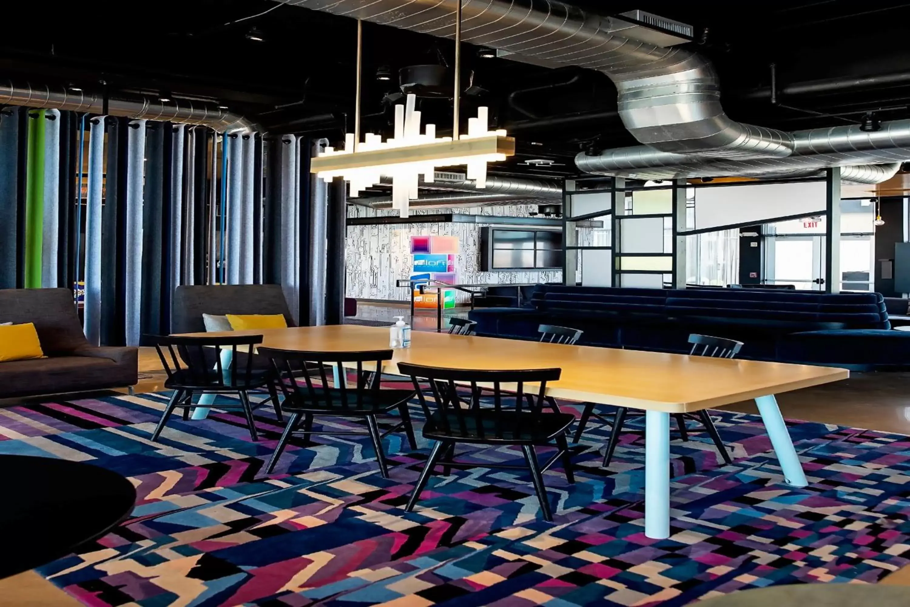 Spa and wellness centre/facilities, Lounge/Bar in Aloft Tulsa