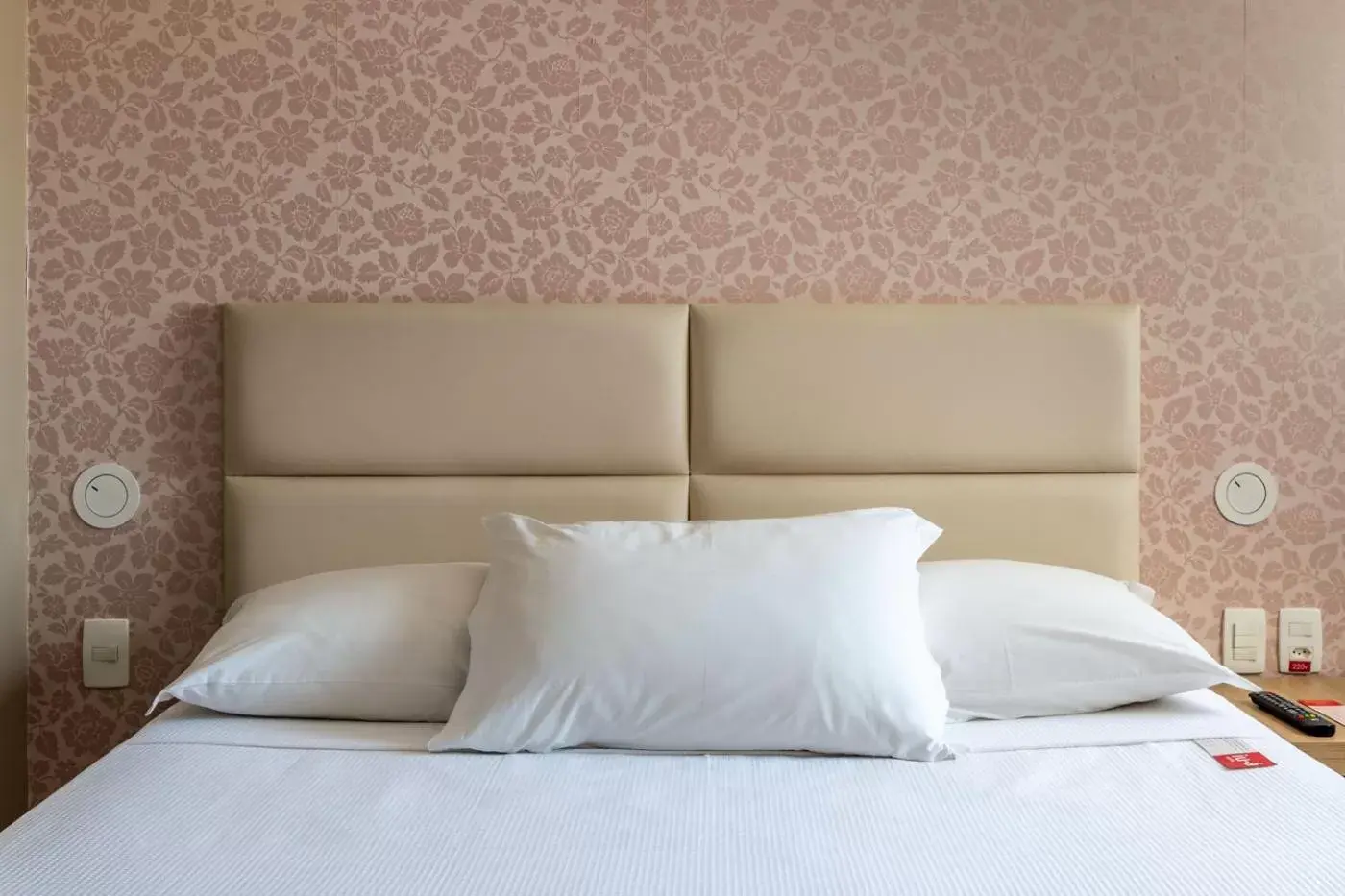 Bed in Iu-á Hotel