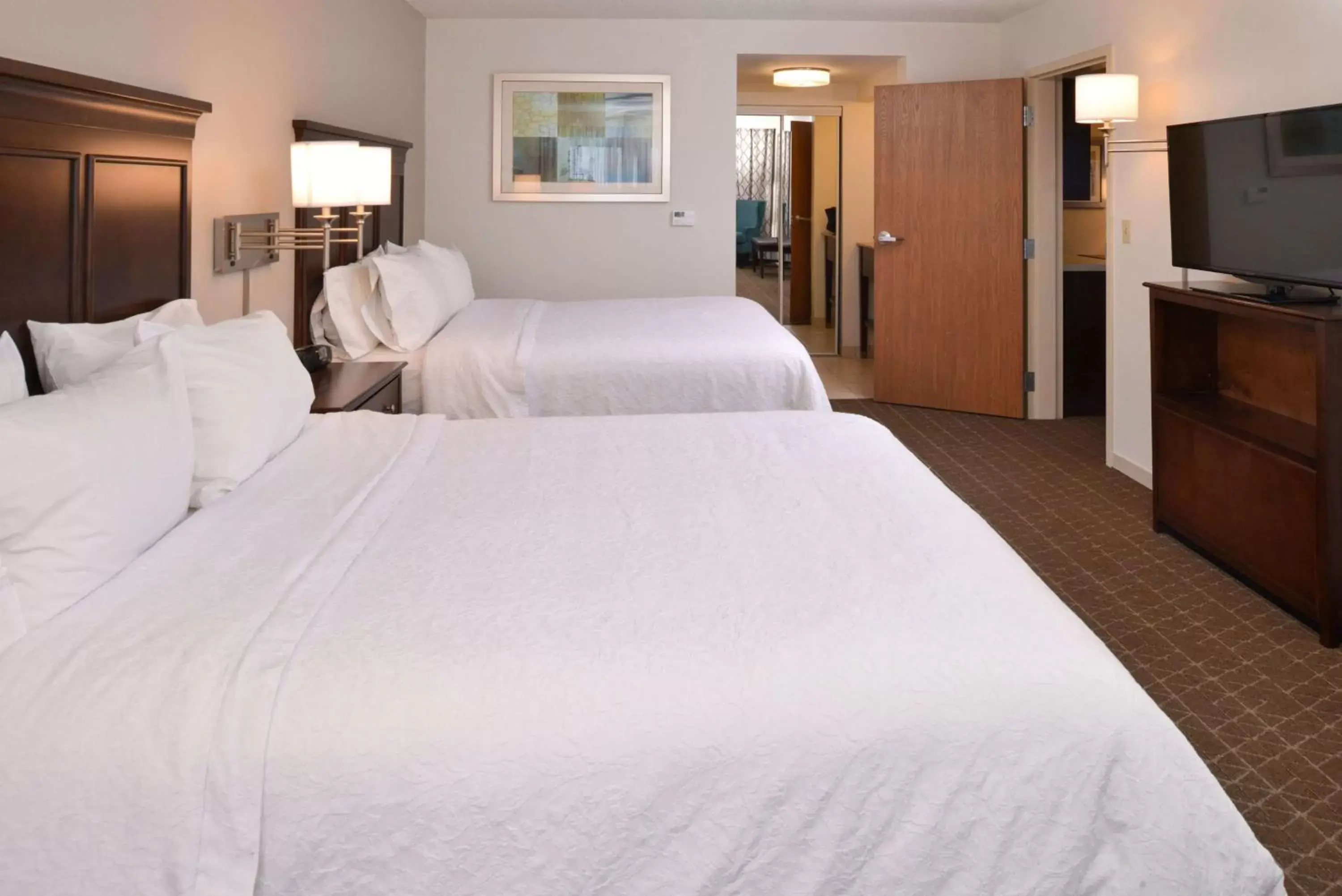 Bed in Hampton Inn & Suites Pueblo-Southgate