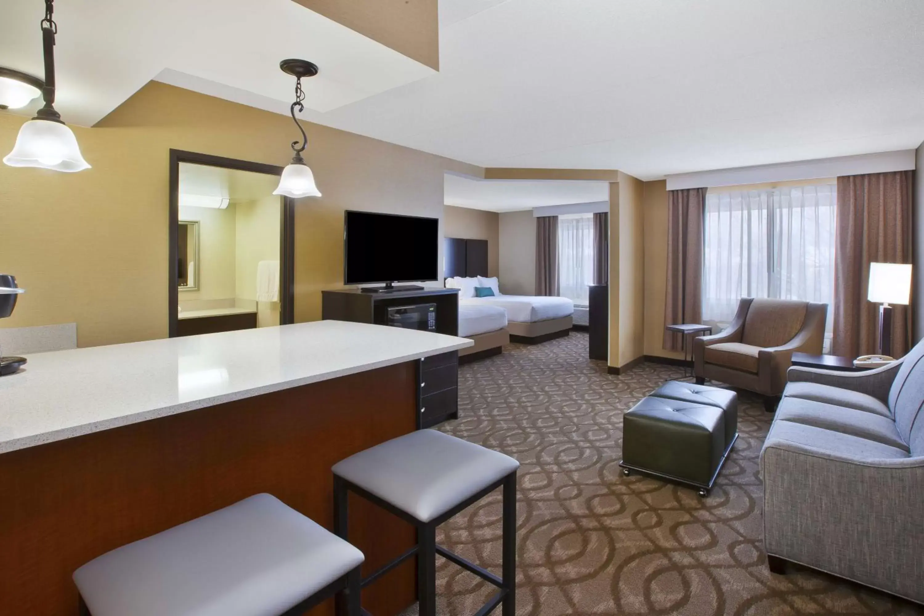 Bedroom in Best Western Okemos/East Lansing Hotel & Suites
