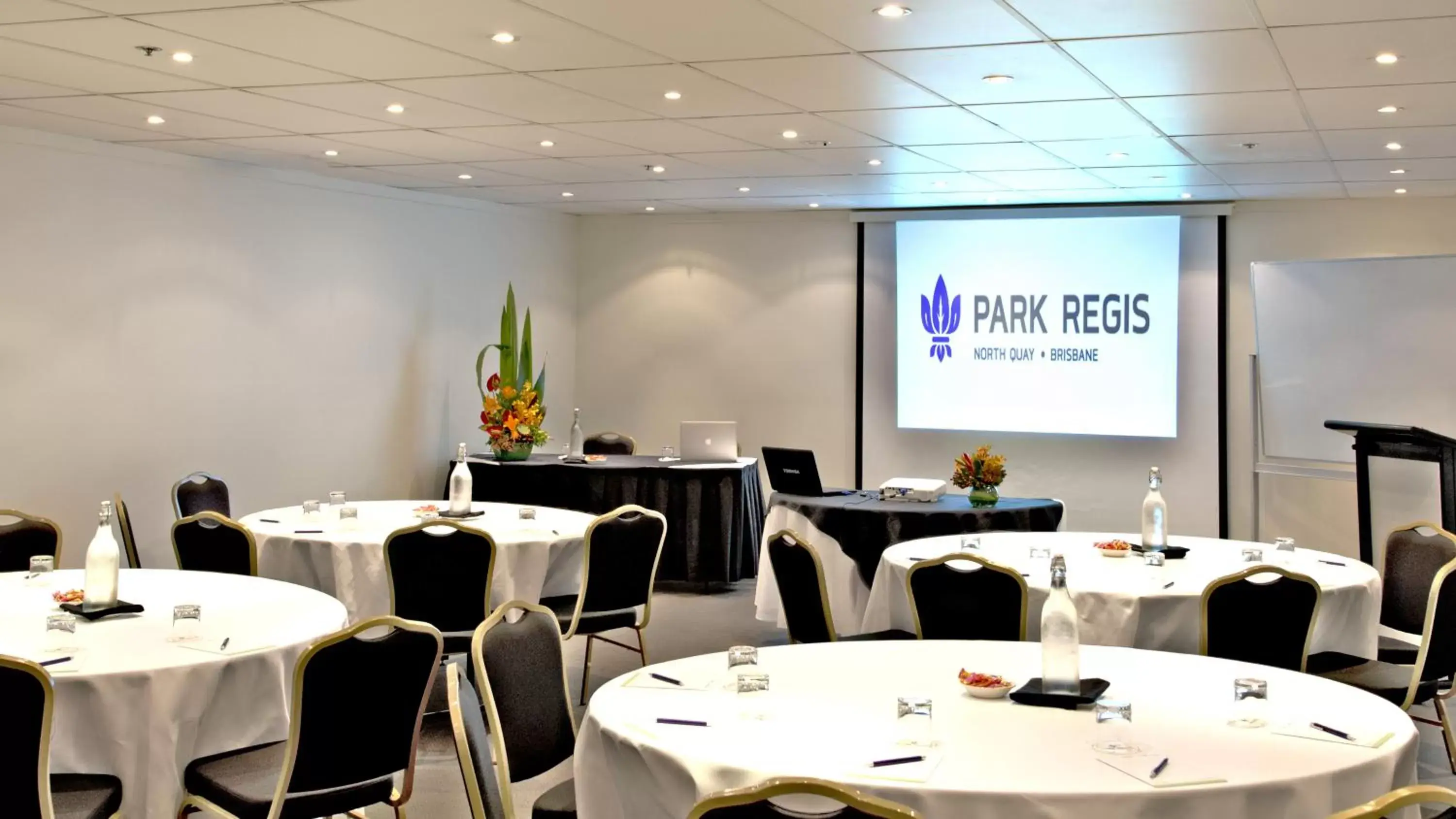Banquet/Function facilities, Restaurant/Places to Eat in Park Regis North Quay