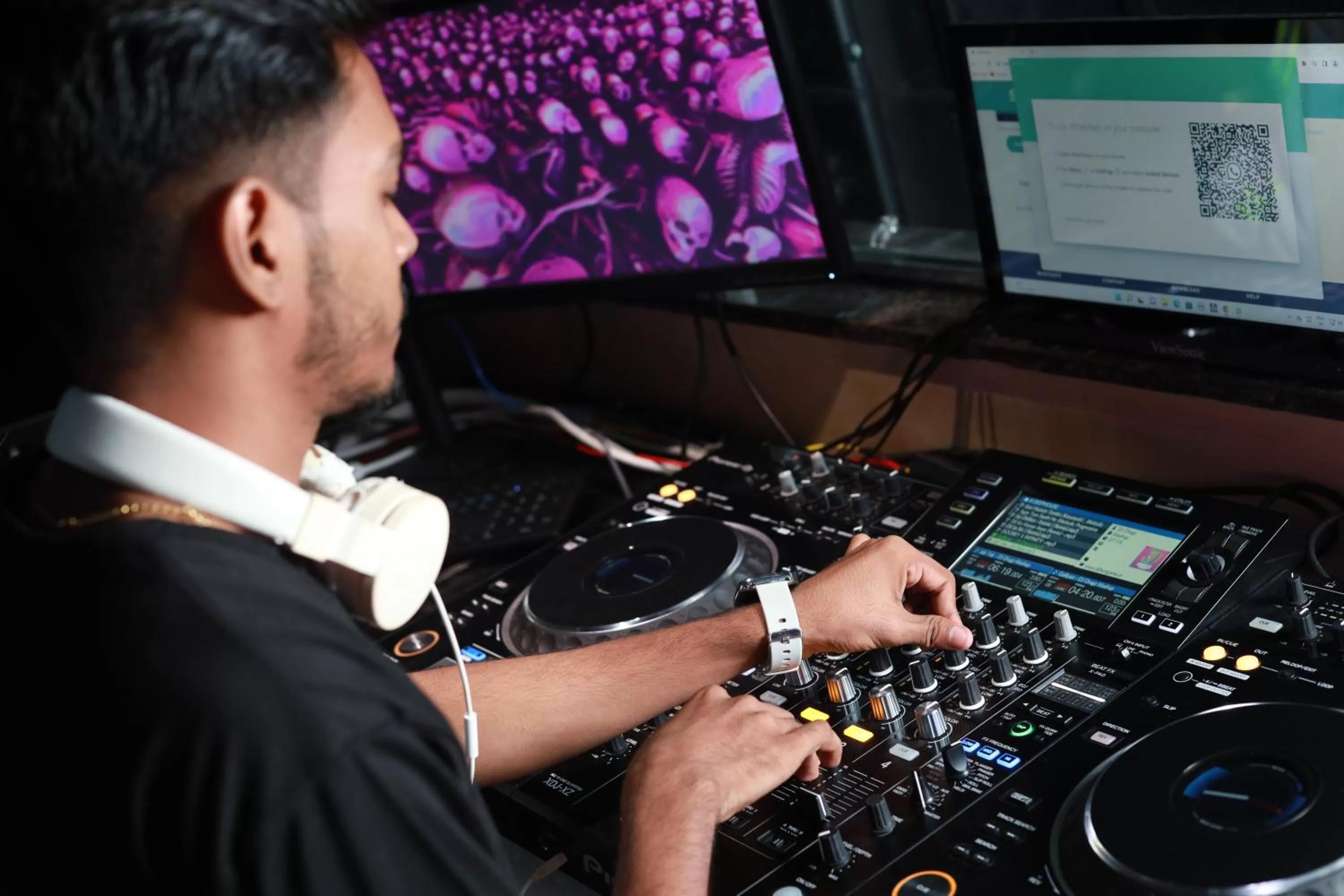 Nightclub / DJ, Other Activities in Morvee Hotels Durgapur