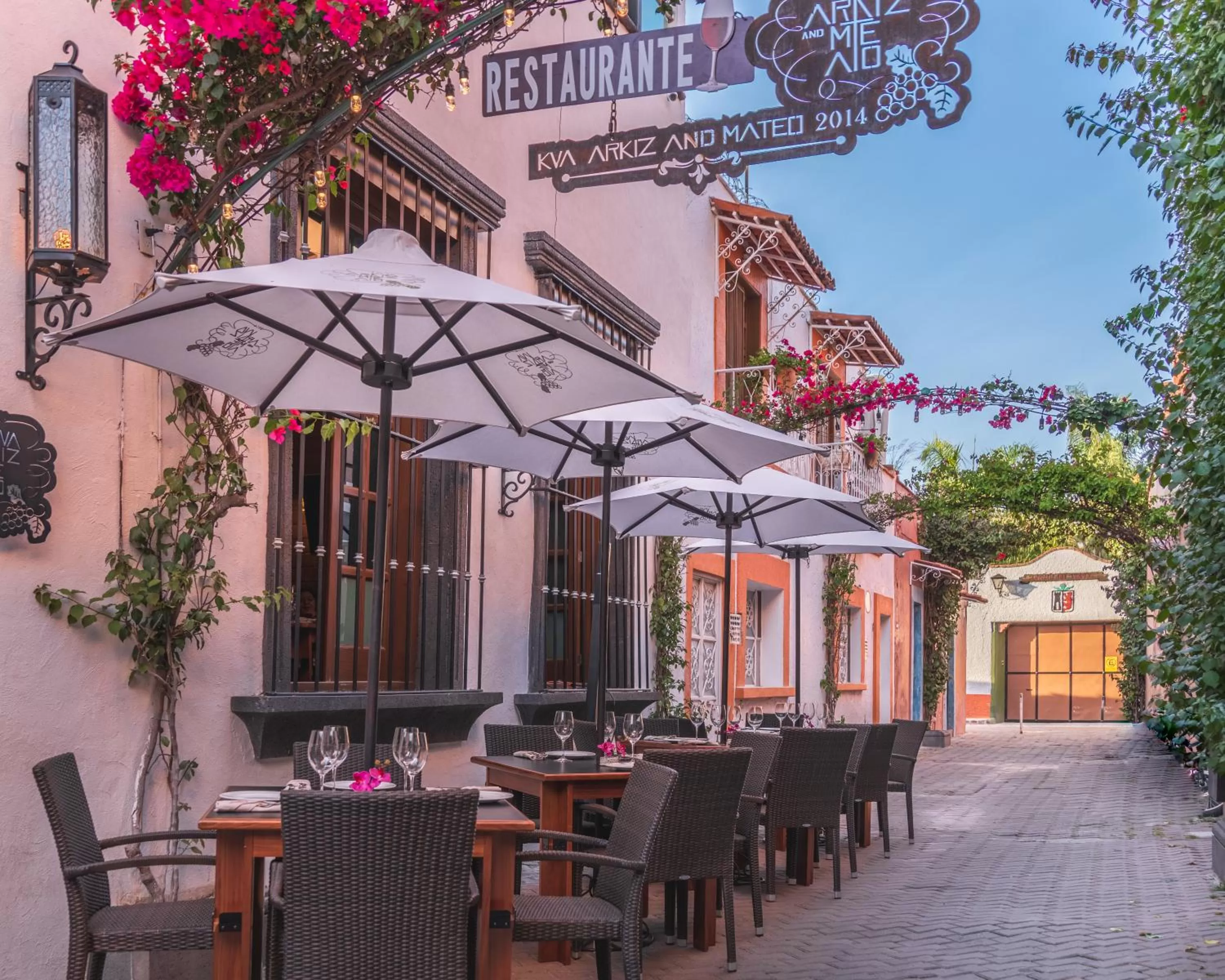 Restaurant/places to eat in Matian Hotel Boutique