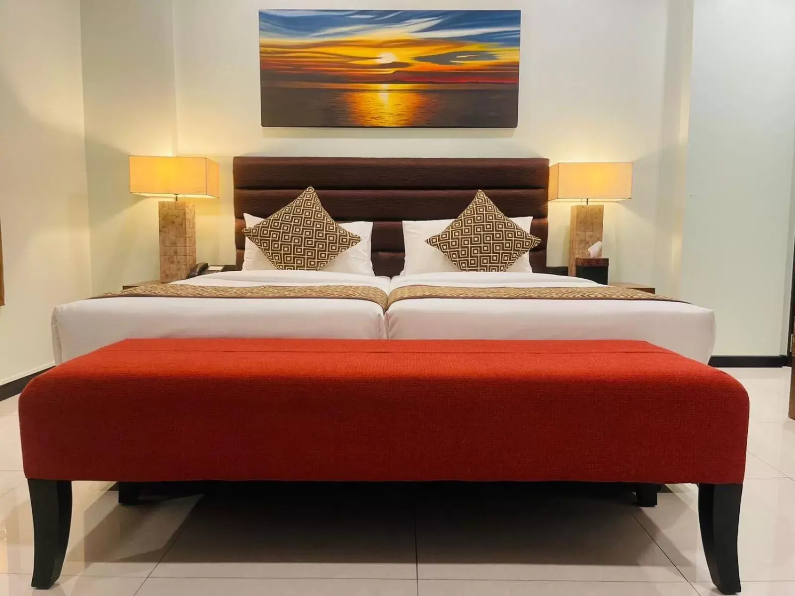 Bed in The Somerset Hotel Bed in The Somerset Hotel