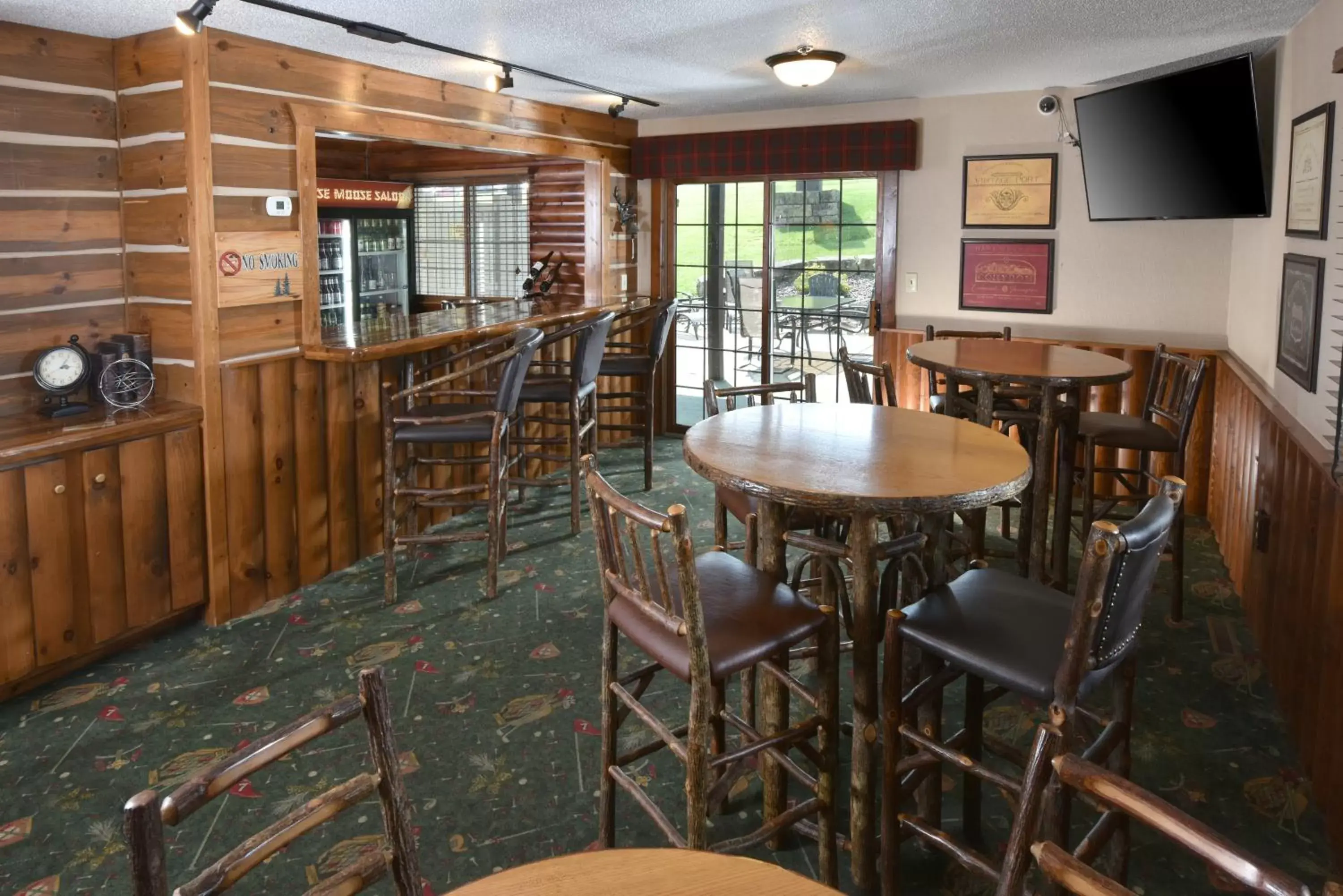 Lounge or bar, Lounge/Bar in Stoney Creek lnn Galena