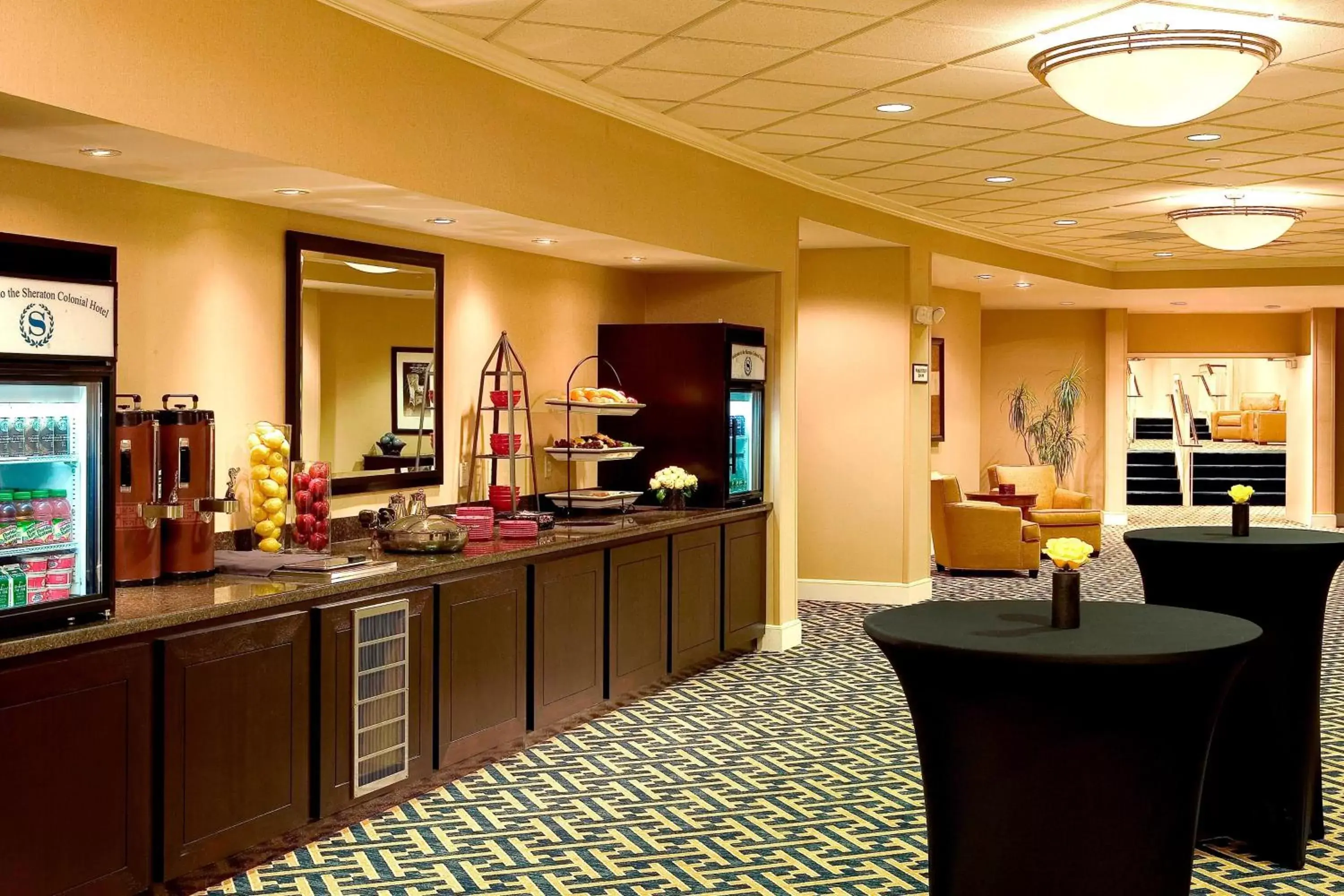 Meeting/conference room in Four Points by Sheraton Wakefield Boston Hotel & Conference Center