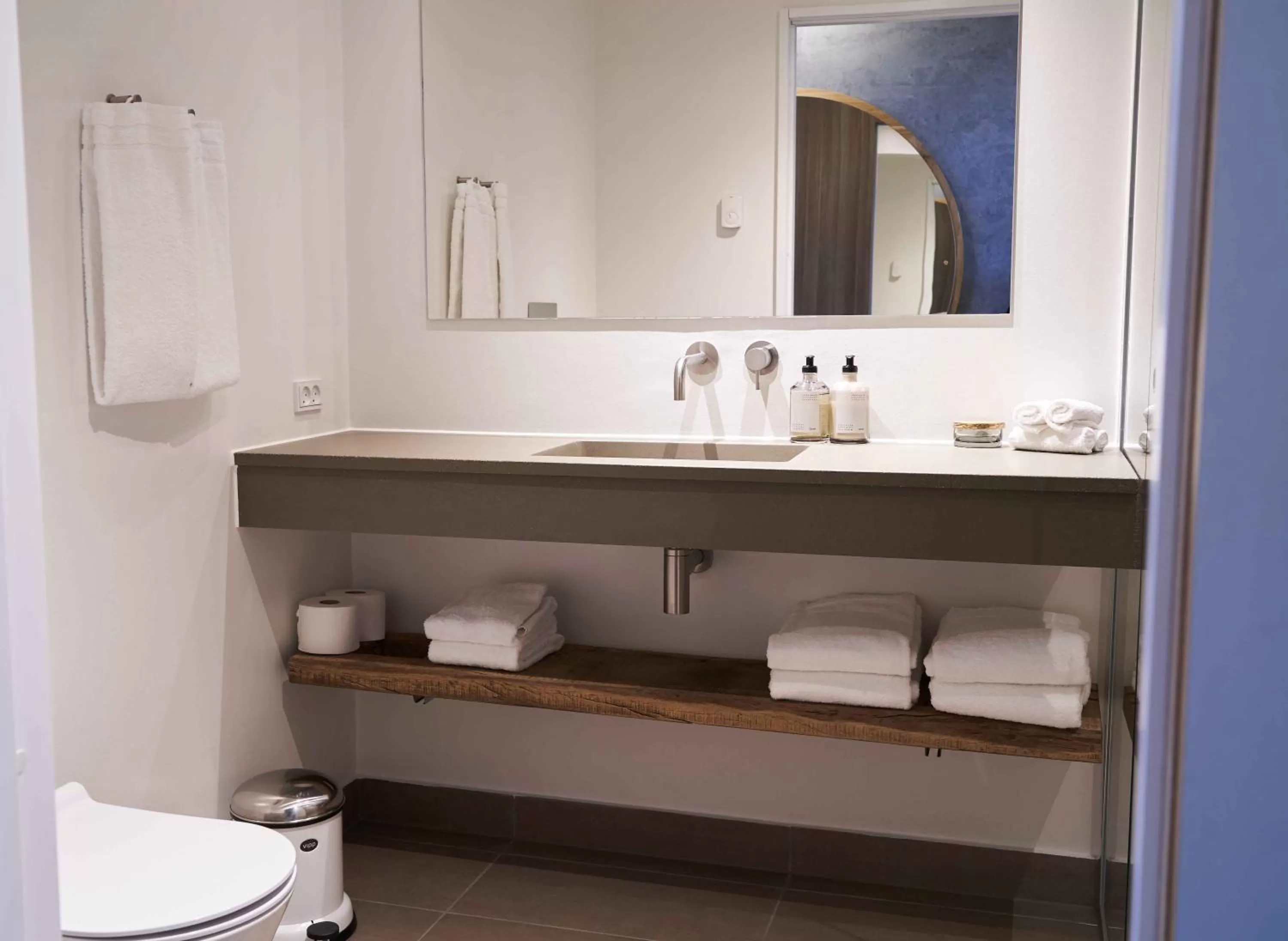 Shower in Hotel GUESTapart