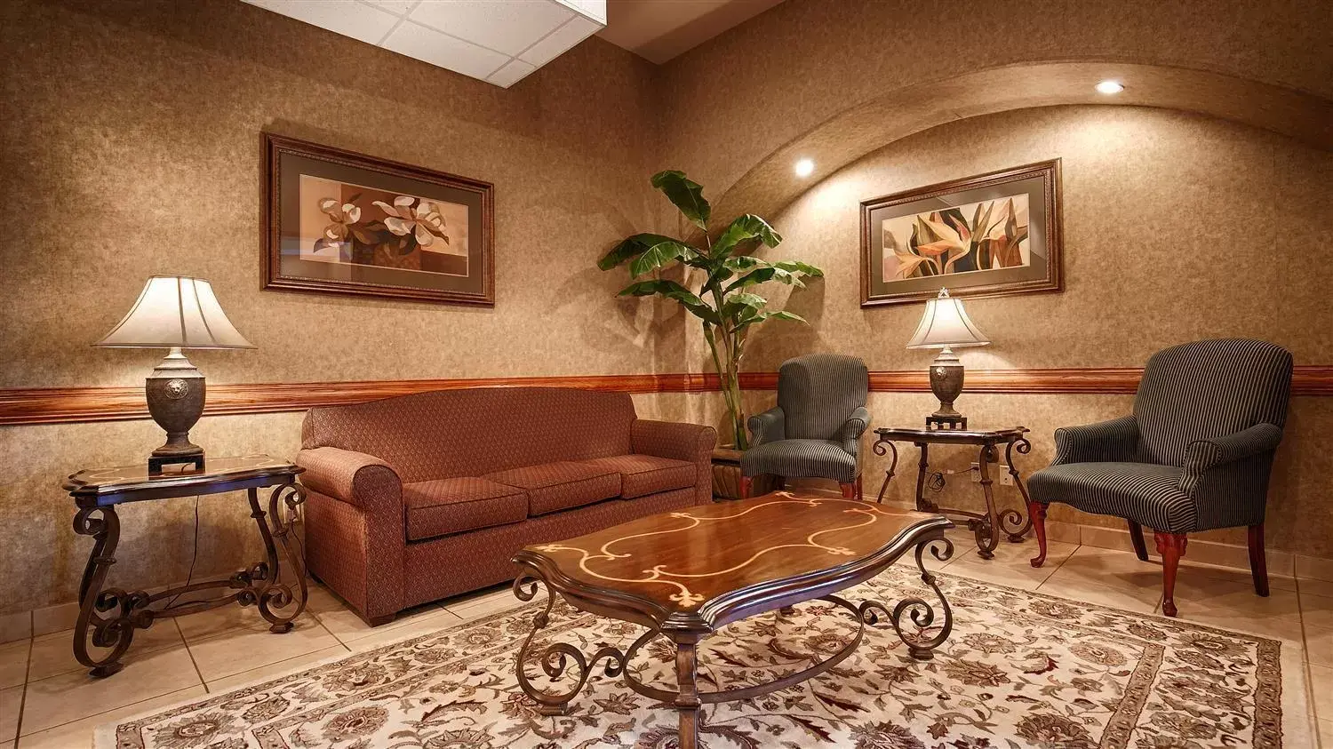 Lobby or reception, Seating Area in Best Western Casa Villa Suites