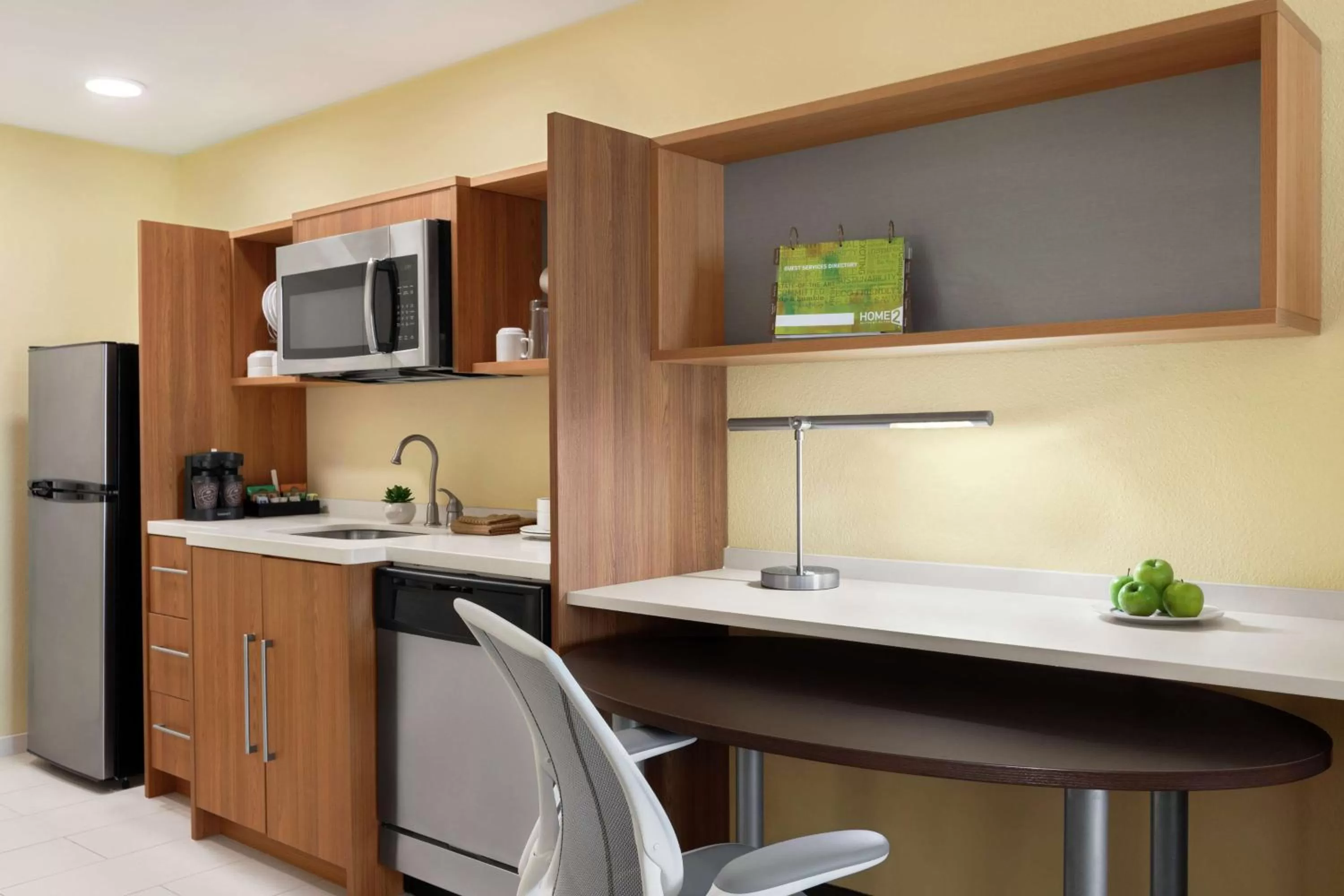 Kitchen or kitchenette in Home2 Suites By Hilton Savannah Airport