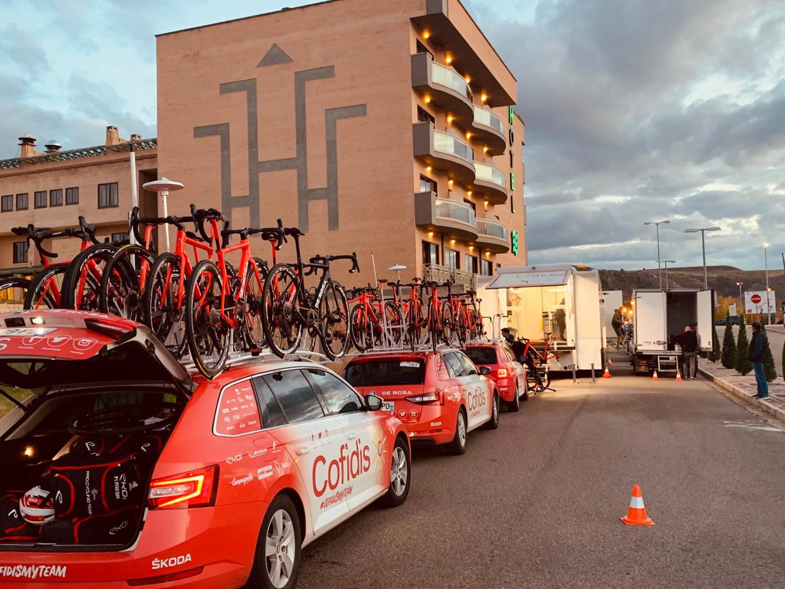 Cycling in Hotel Spa Rio Ucero