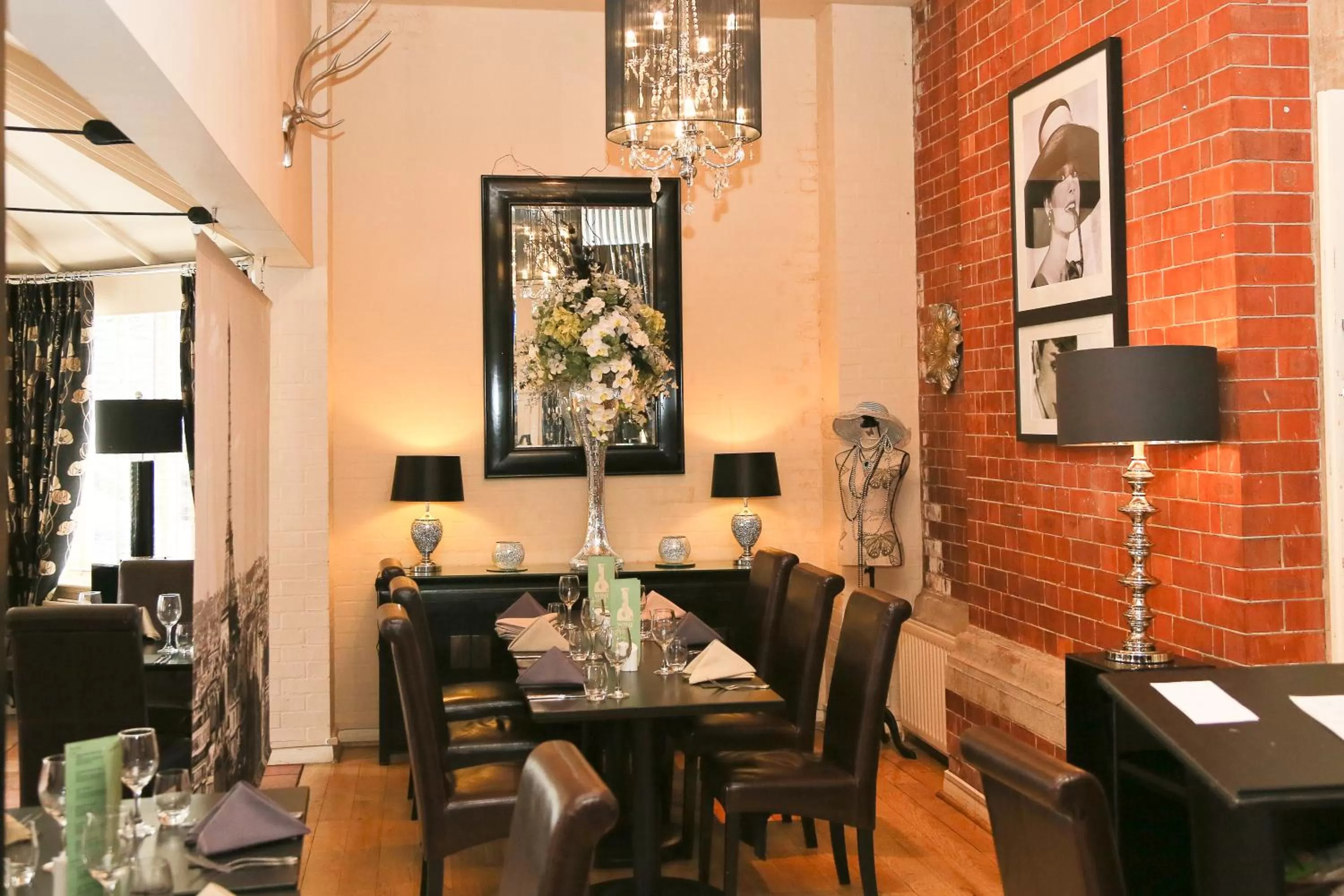 Dining area in Millfields Hotel