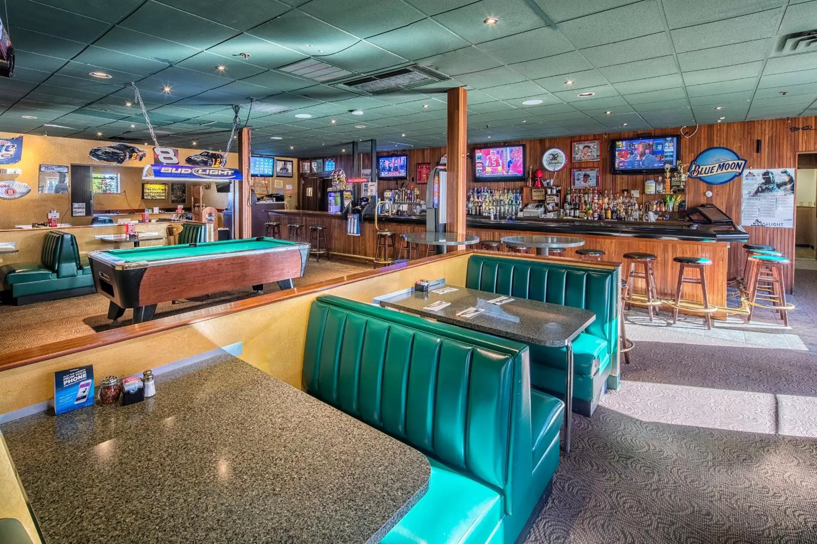 Restaurant/places to eat, Lounge/Bar in Sleep Inn & Suites East Syracuse