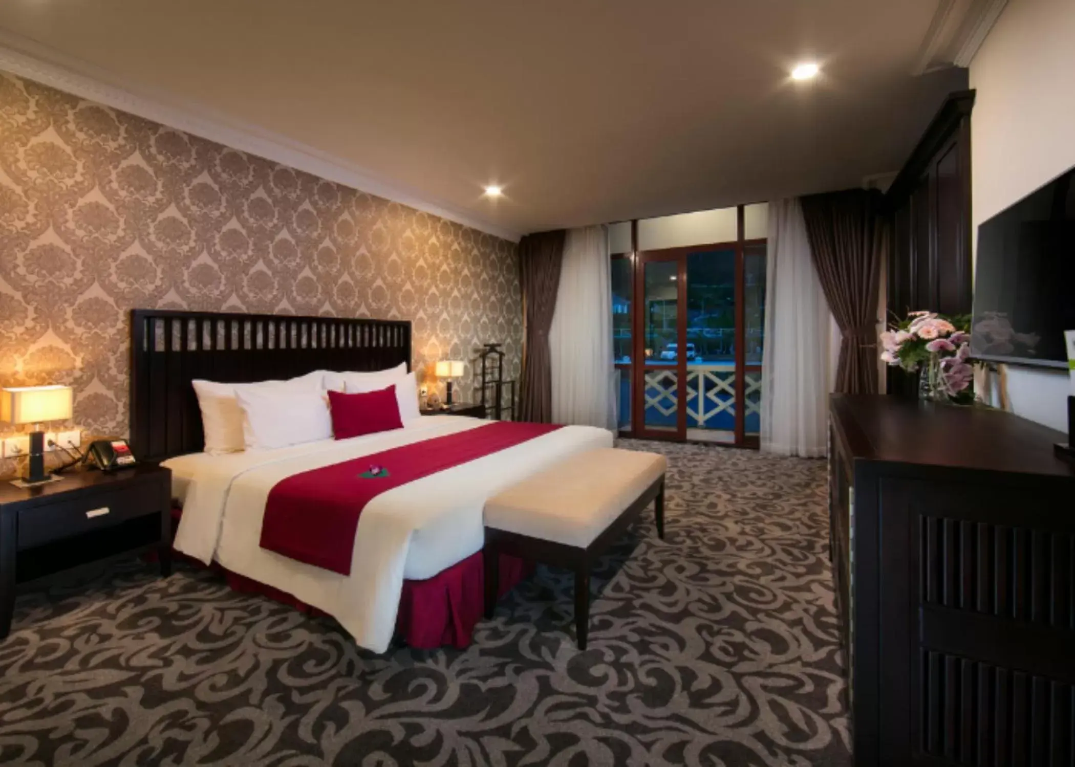 Photo of the whole room, Bed in Swiss-Belresort Tuyen Lam