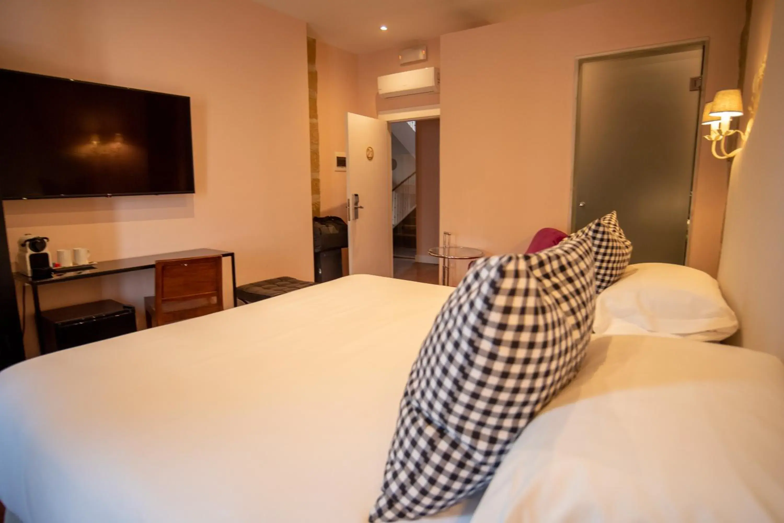 Bed in Hotel Fuentenueva