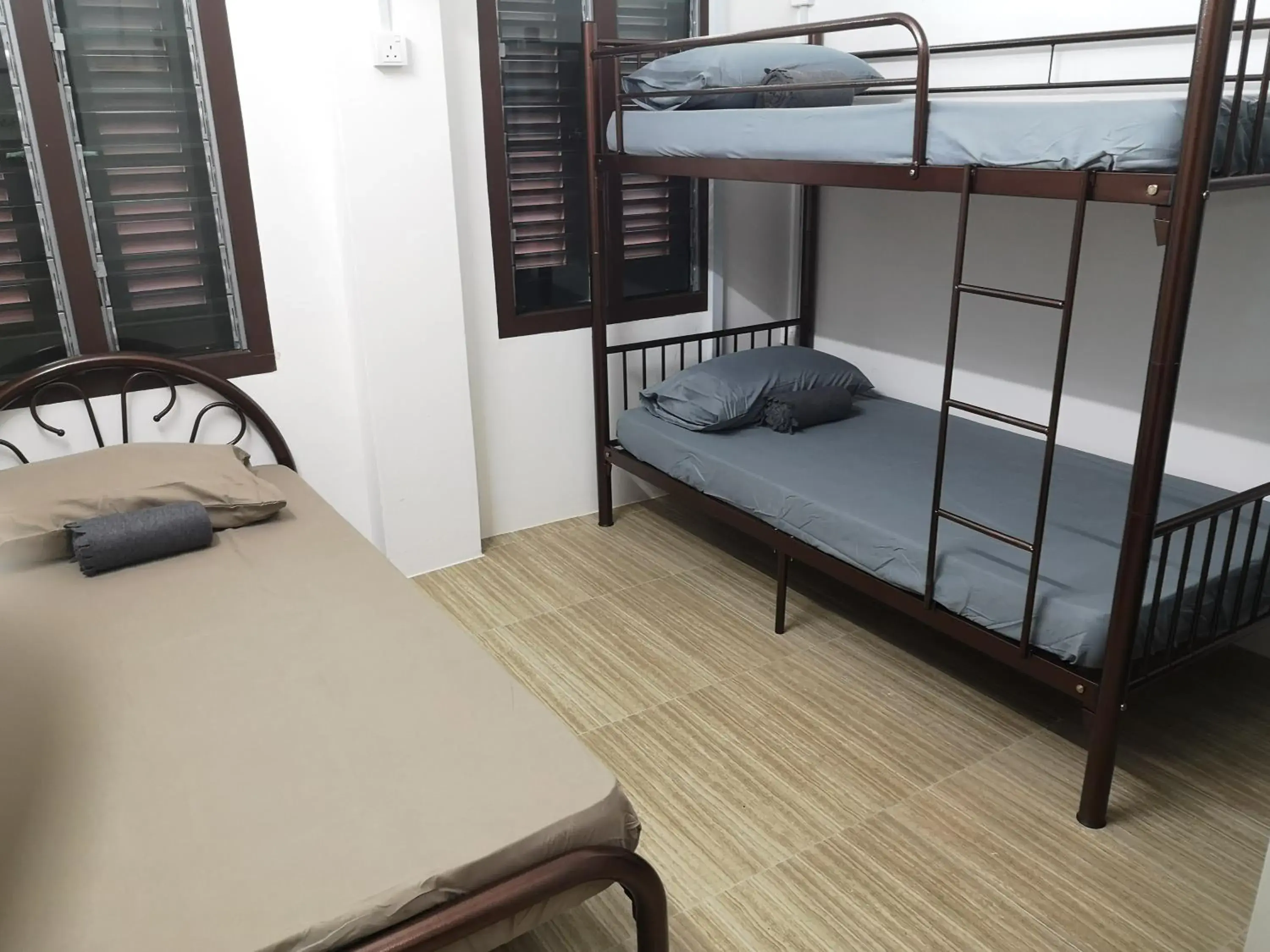 Bunk Bed in Homey Hostel
