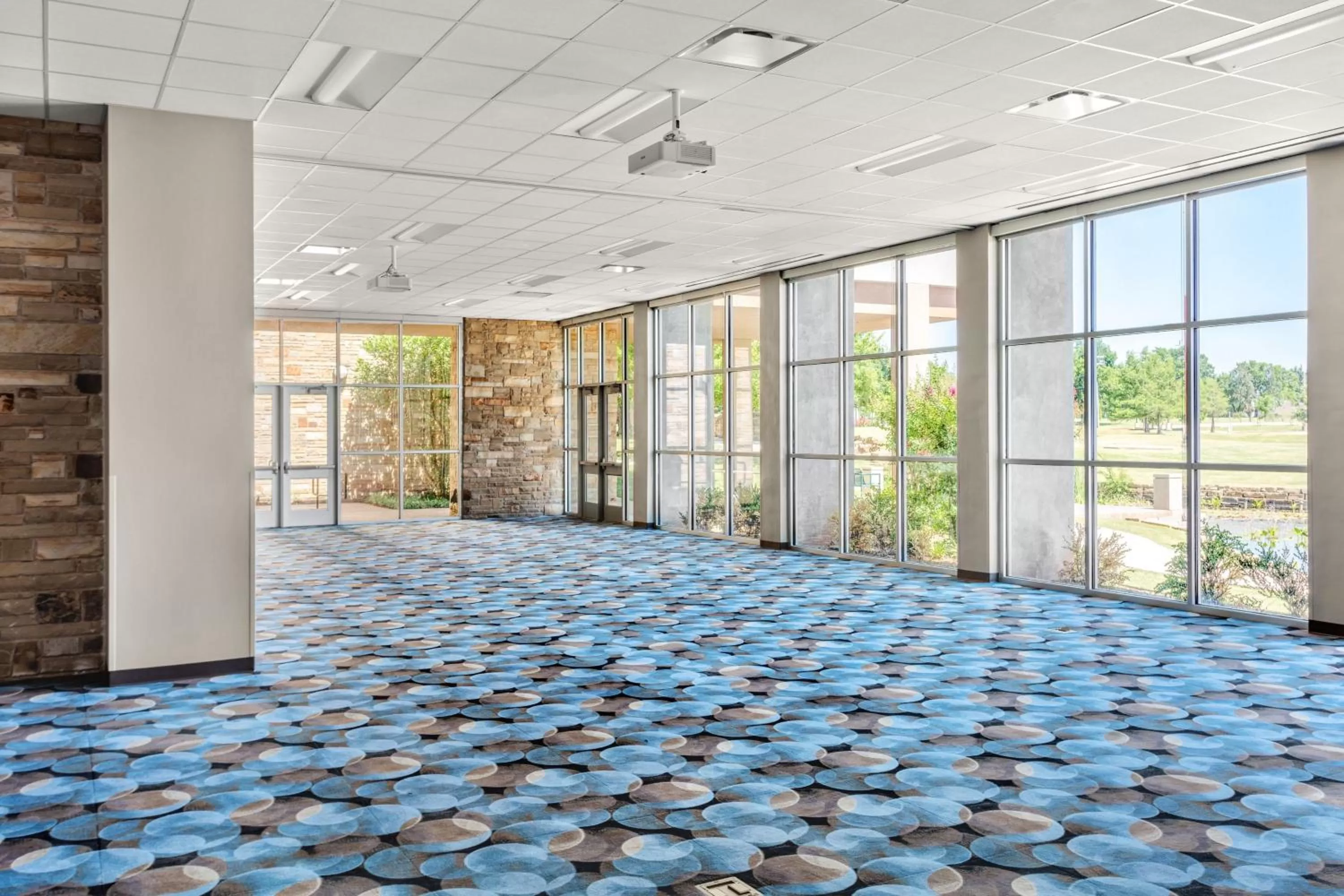 Meeting/conference room in Delta Hotels by Marriott Midwest City at the Reed Conference Center