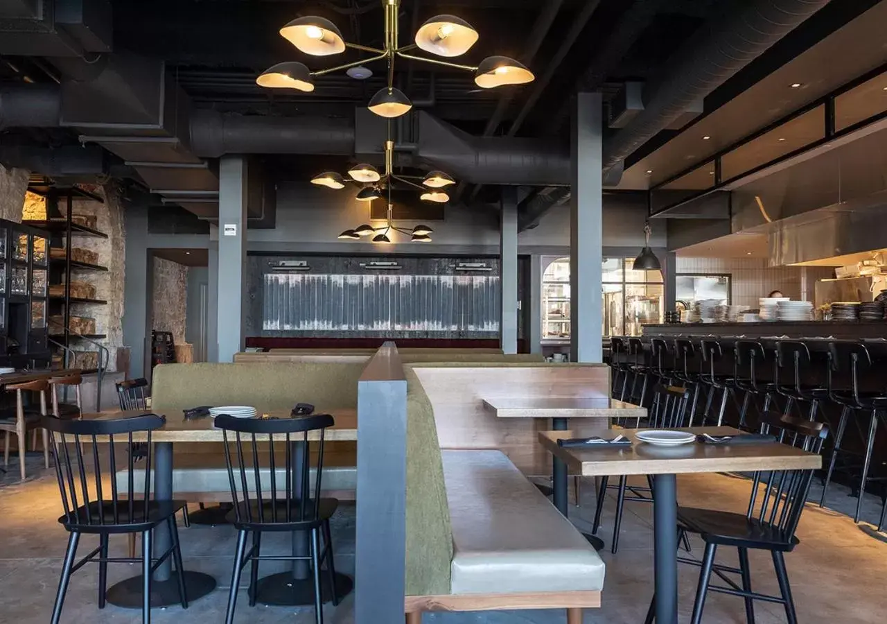 Restaurant/places to eat in Lora Restaurant/places to eat in Lora