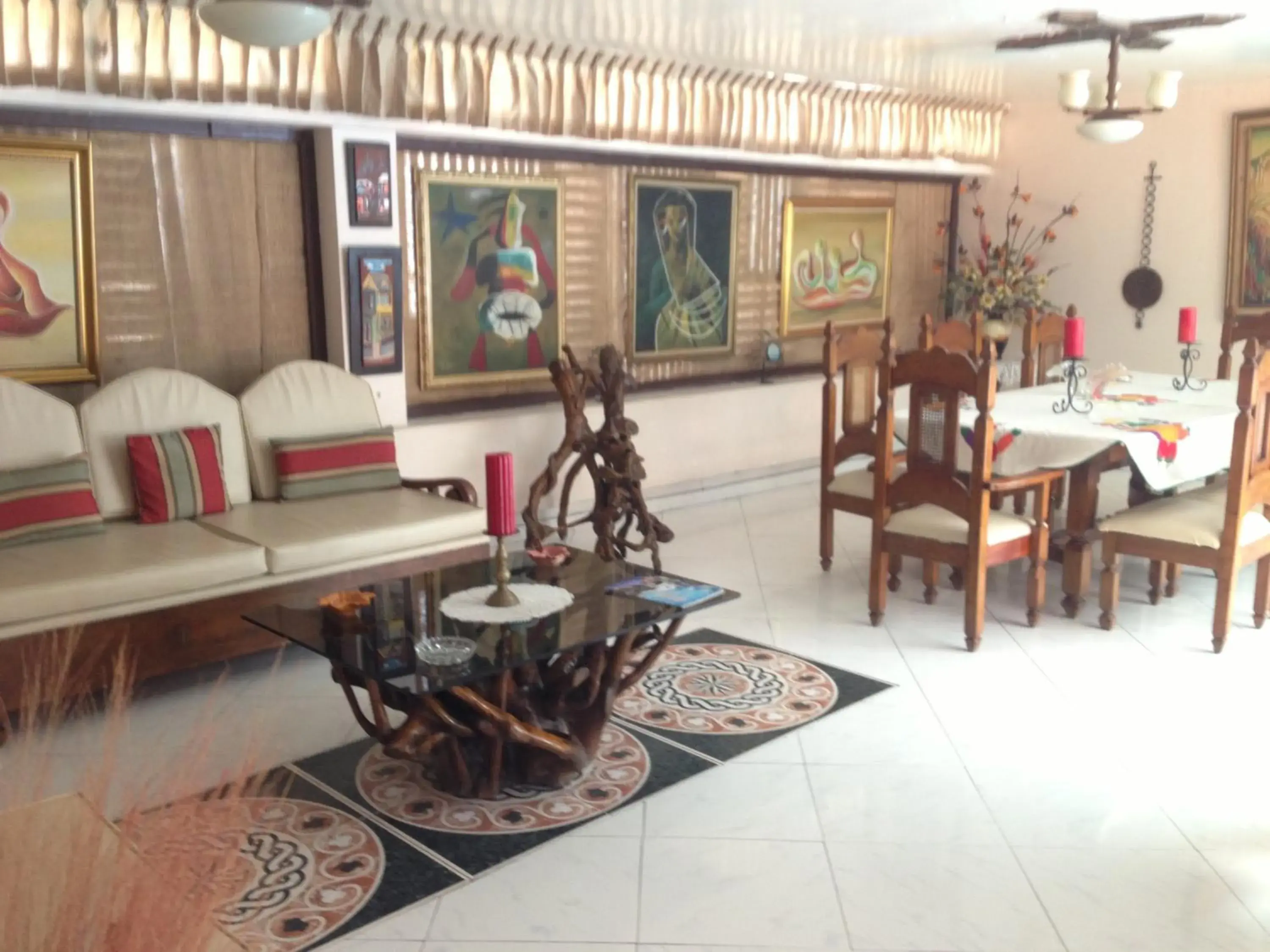 Dining area in Ideal Villa Hotel