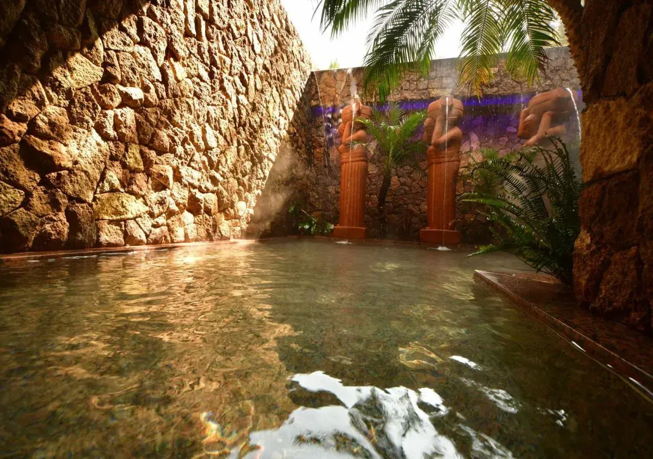 Hot Spring Bath in Balinese onsen ryokan Hakone Airu