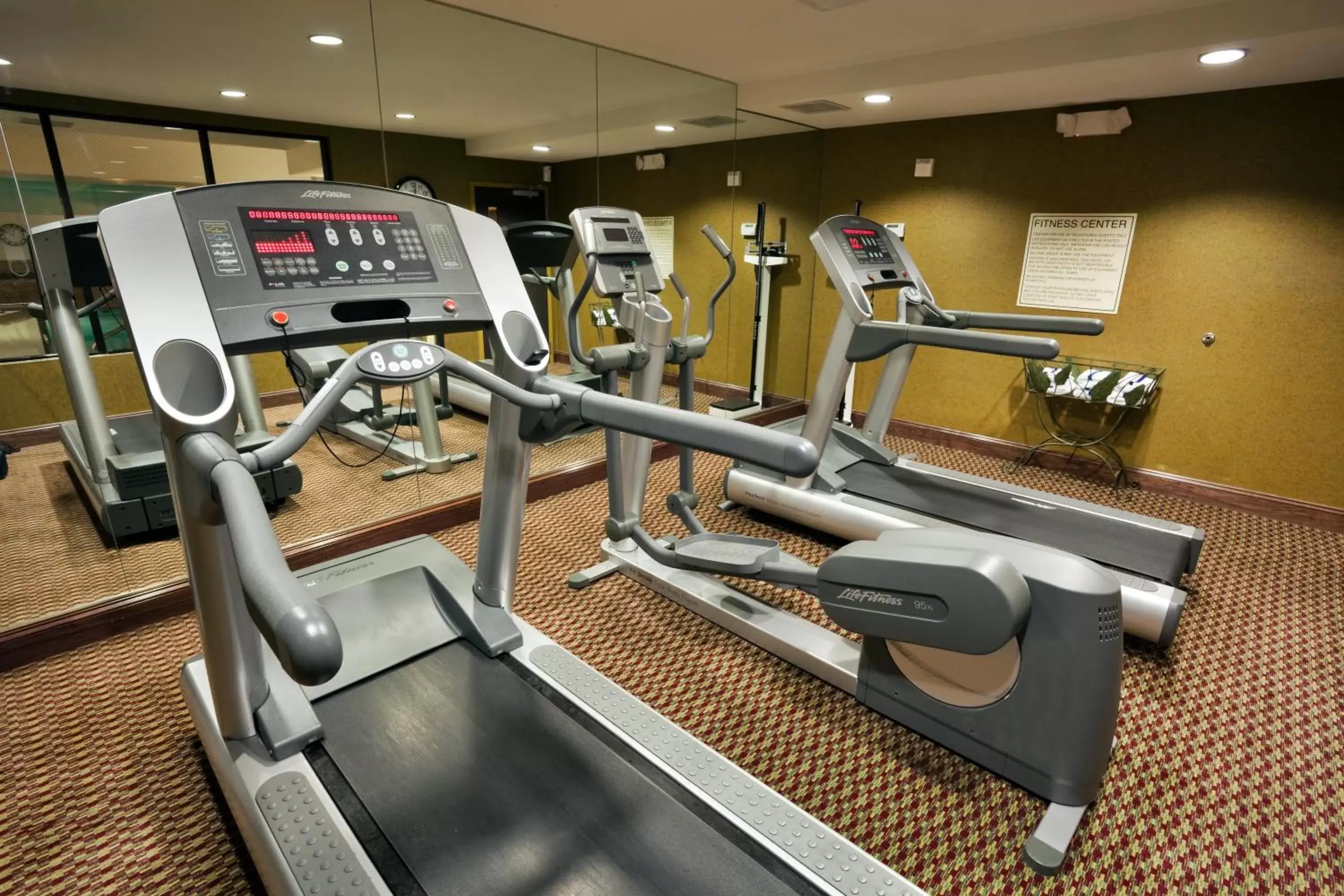Spa and wellness centre/facilities, Fitness Center/Facilities in Holiday Inn Express Hotel & Suites Birmingham - Inverness 280, an IHG Hotel