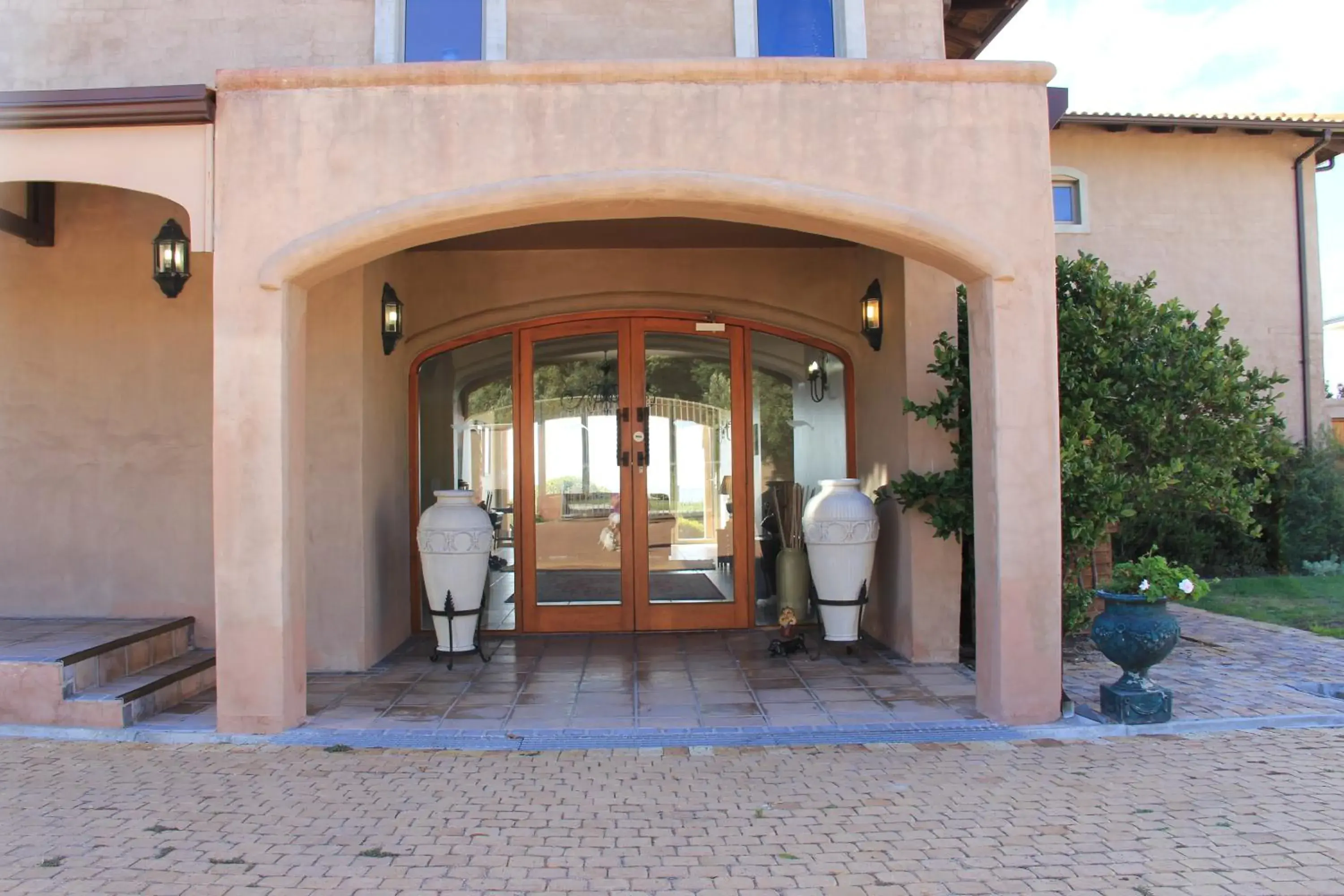 Facade/entrance in On The Cliff Guest House