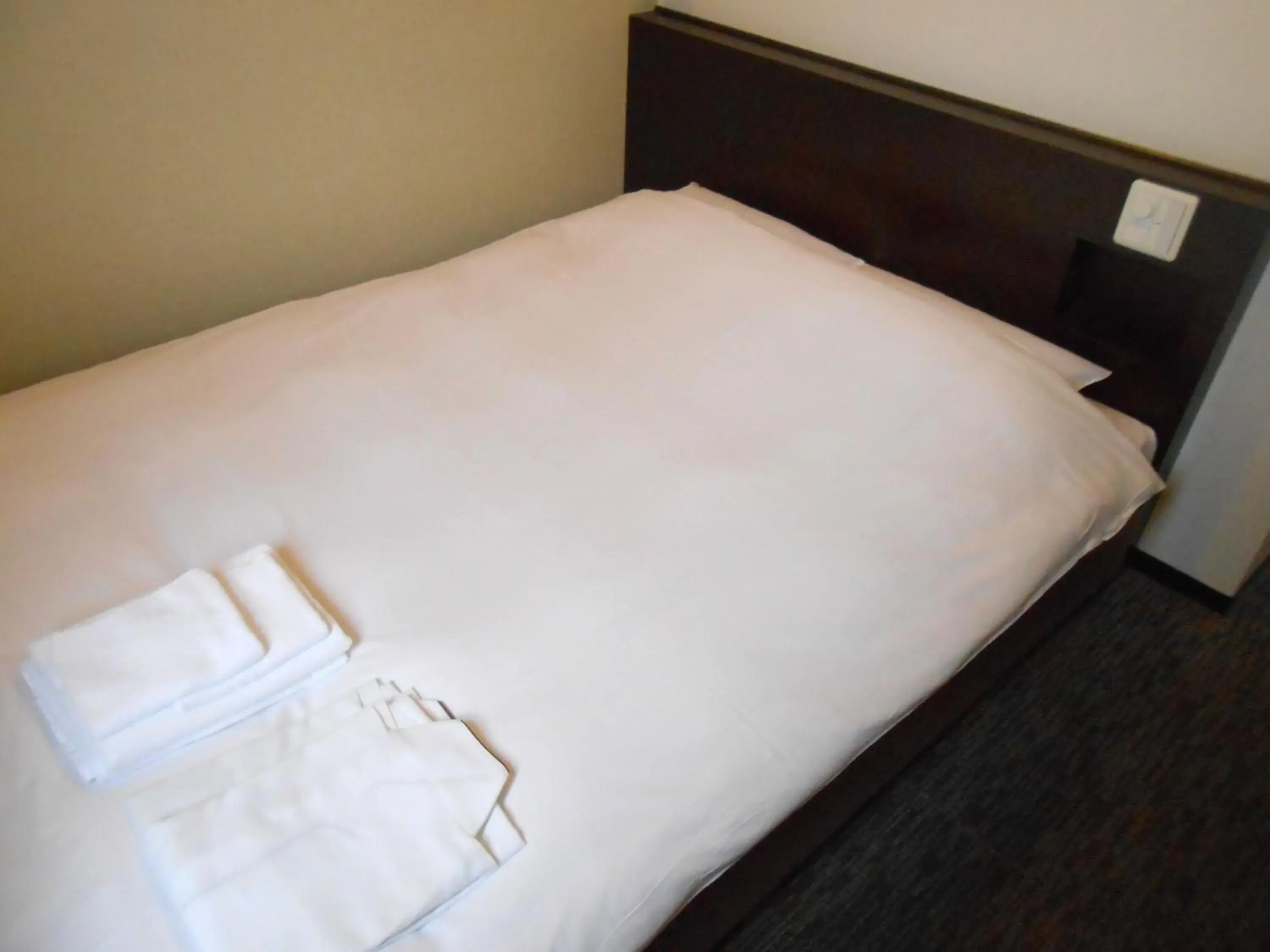 Bed in Business Hotel Sunpu