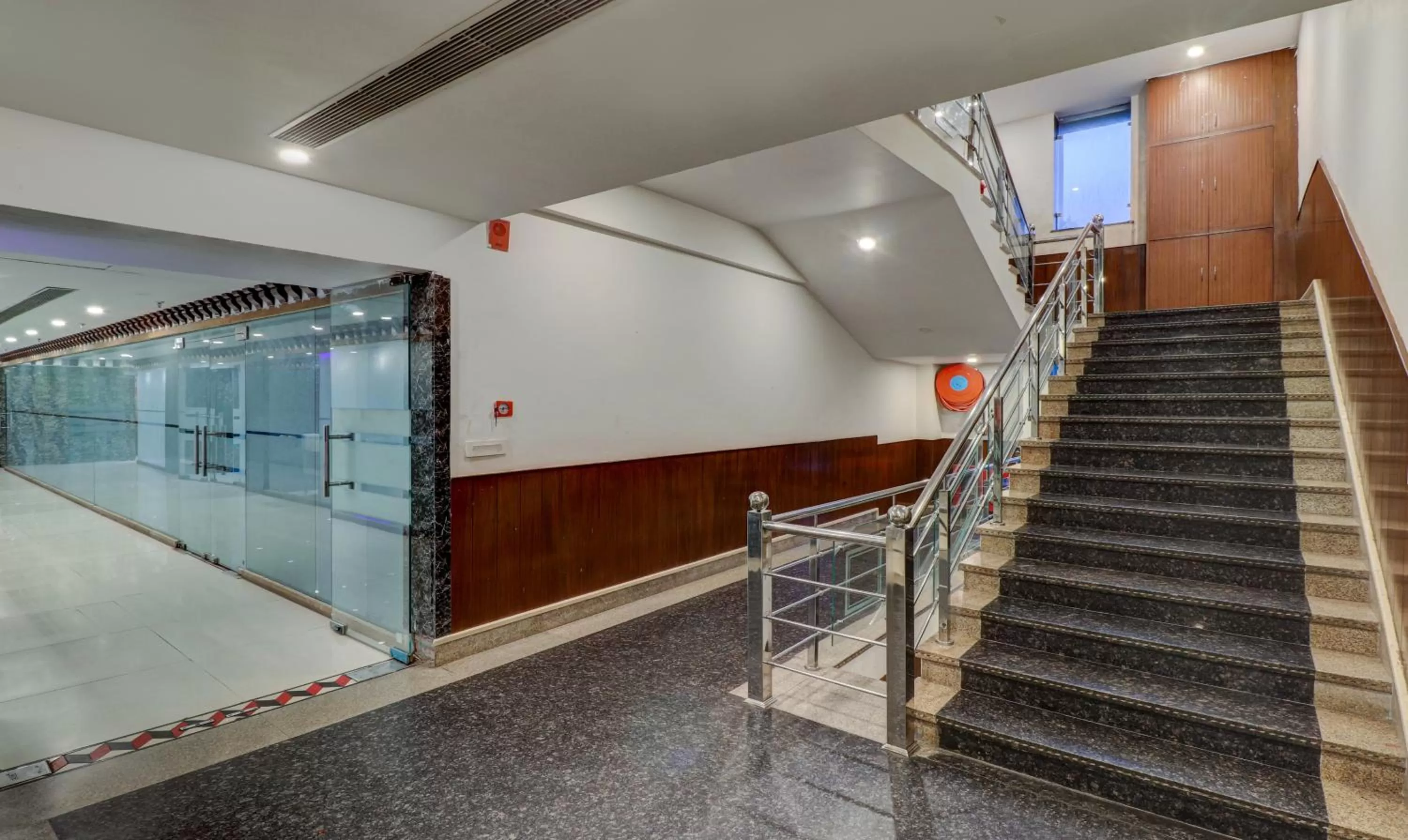 Treebo Tryst Pearl Avenue Ring Road