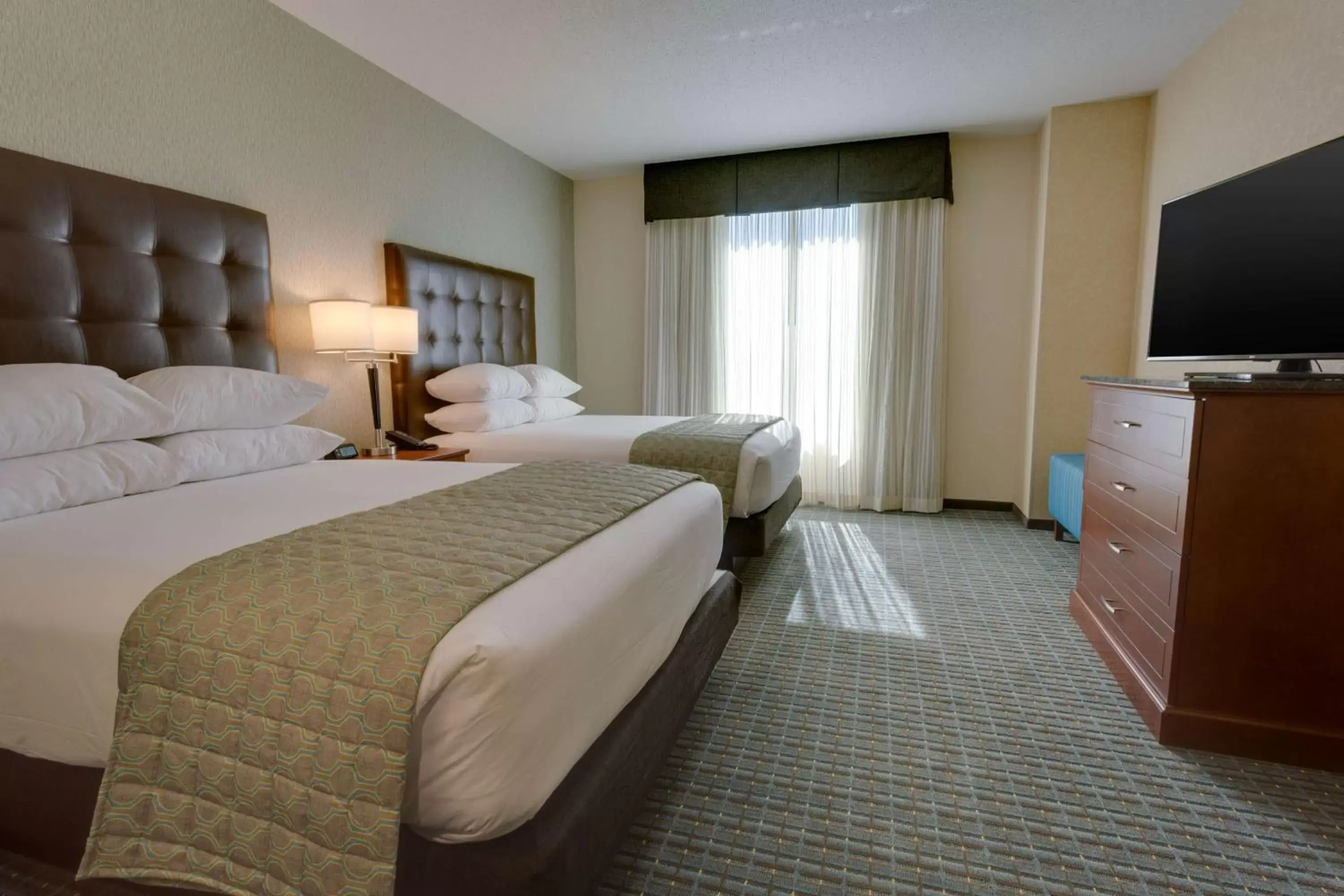 Bedroom, Bed in Drury Inn & Suites Gainesville