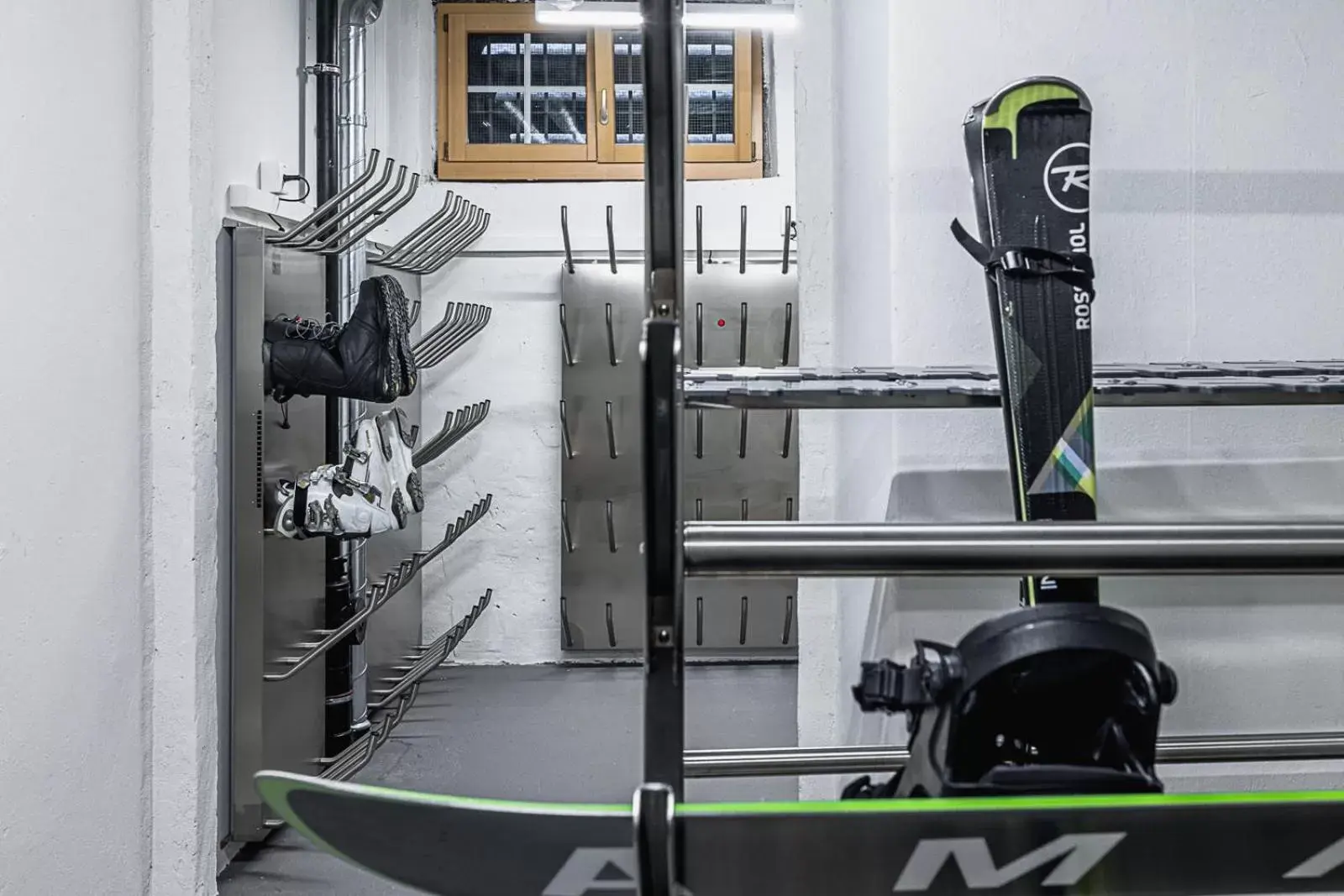 Skiing, Fitness Center/Facilities in ALPINE INN Davos