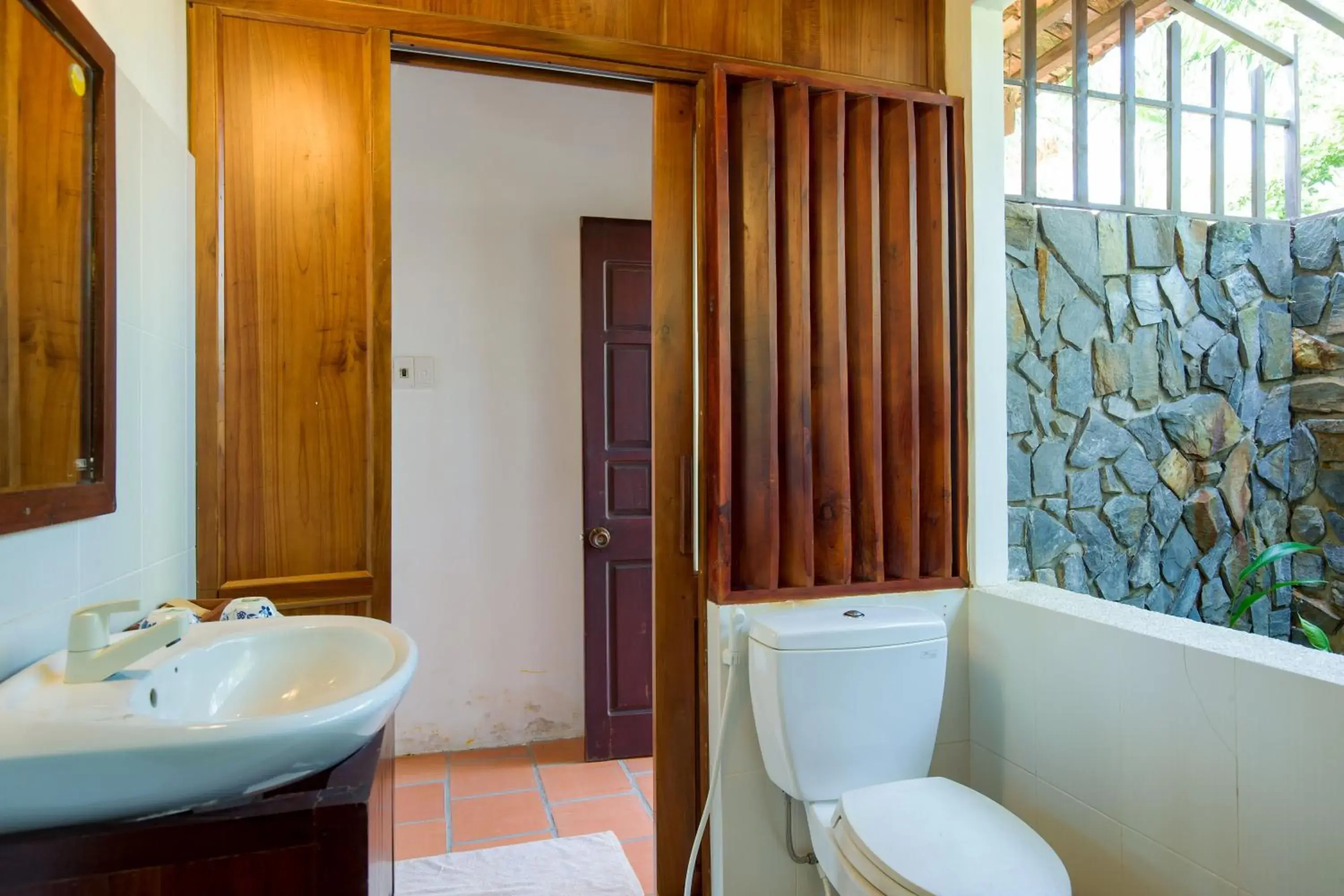 Bathroom in Thanh Kieu Beach Resort