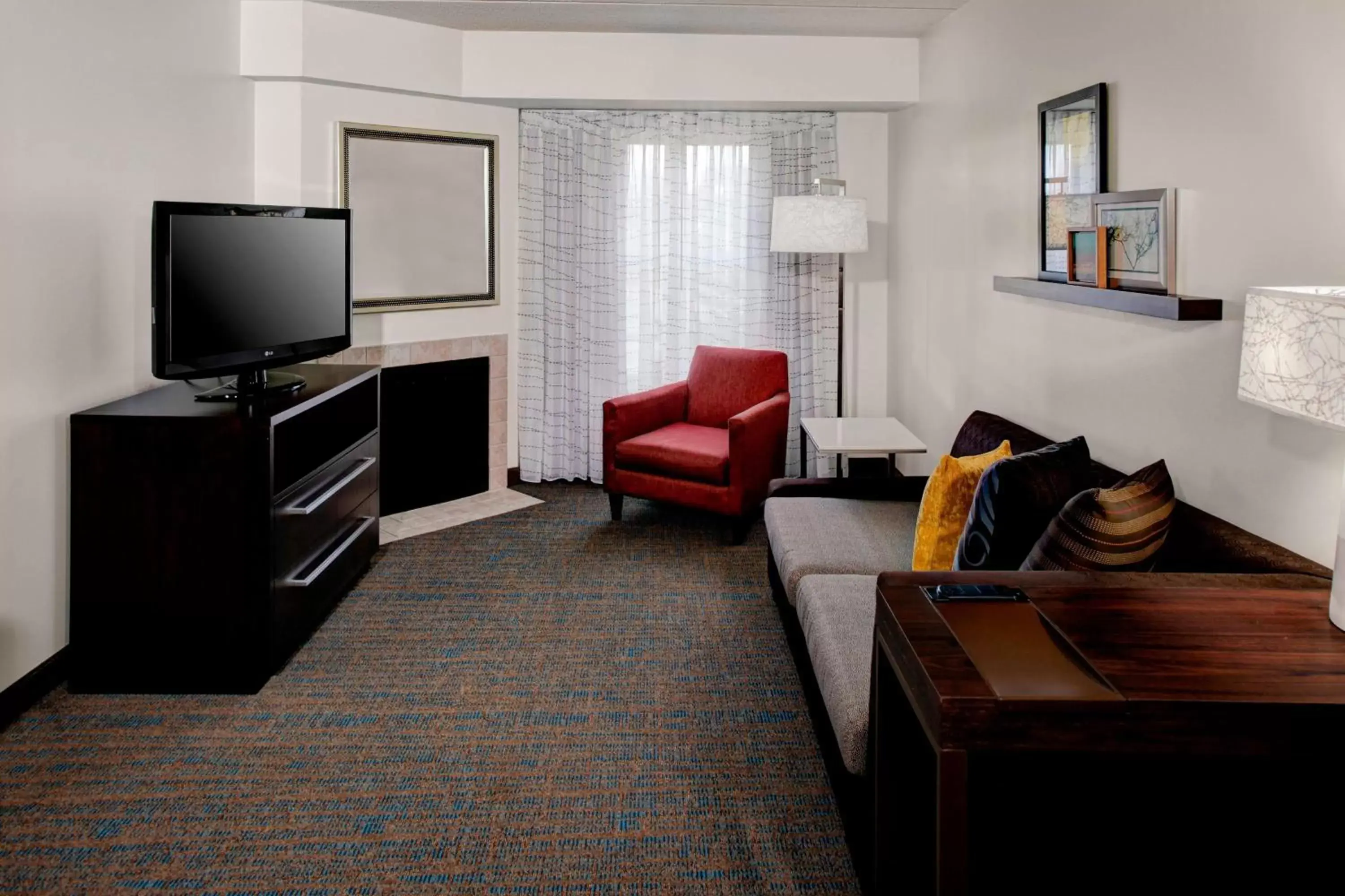 Bedroom, Seating Area in Residence Inn by Marriott Cleveland Beachwood