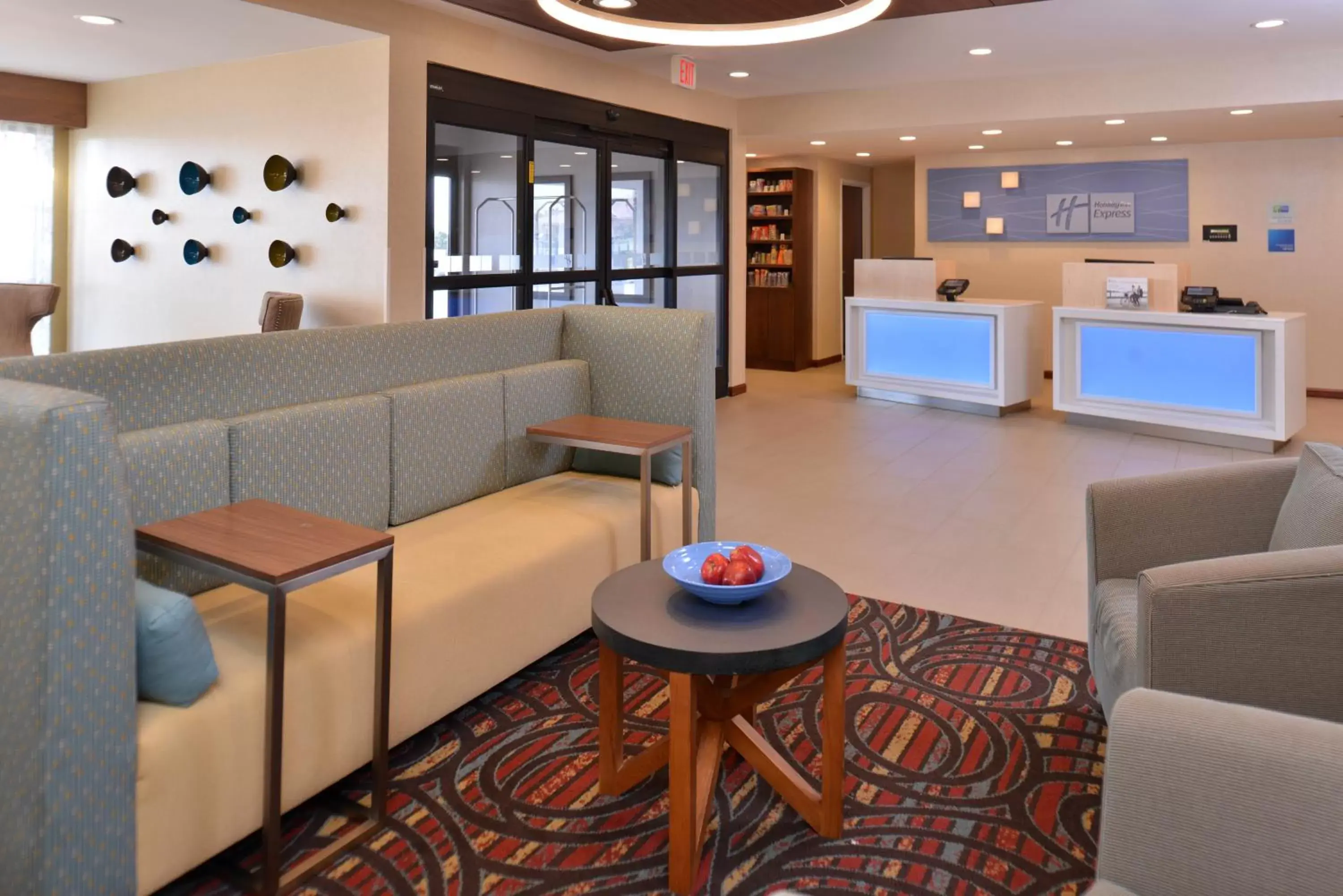Lobby or reception, Seating Area in Holiday Inn Express Hotel & Suites Lonoke I-40, an IHG Hotel