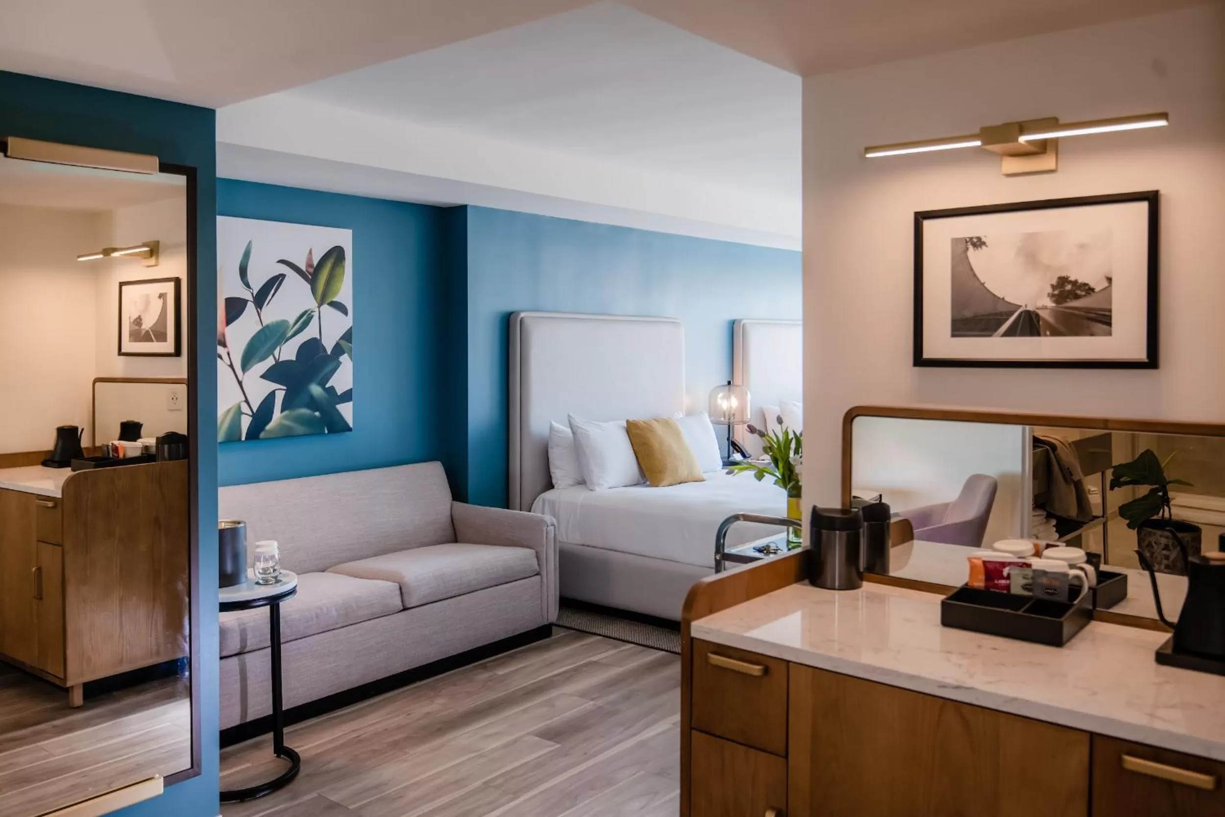 Seating area, Bed in Hotel Madera