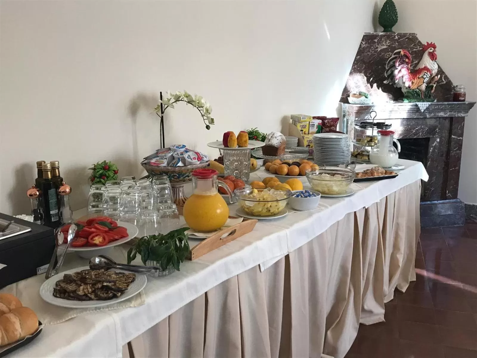 Food and drinks in Hotel Casa Adele