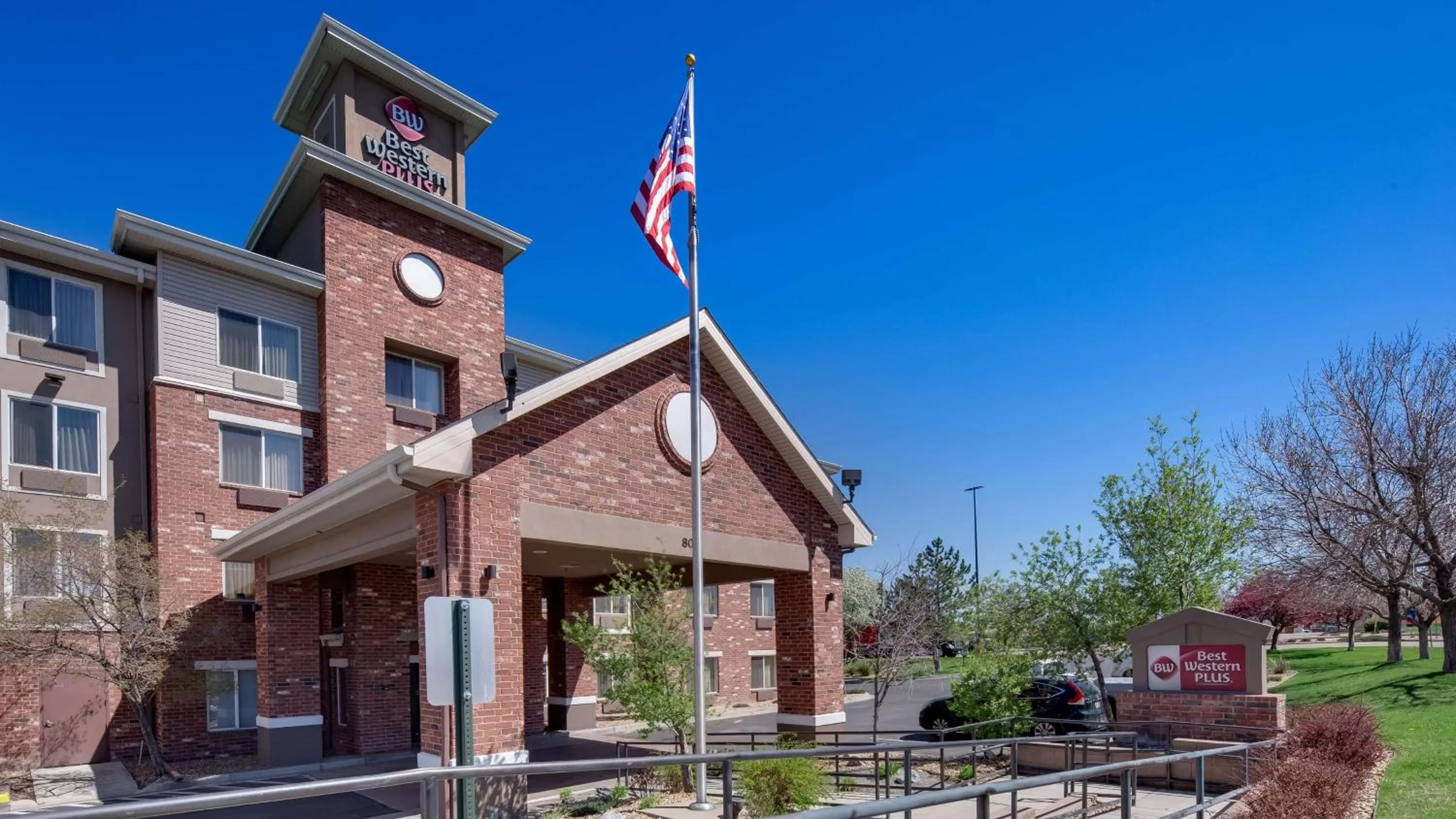 Property building in Best Western Plus Gateway Inn & Suites - Aurora