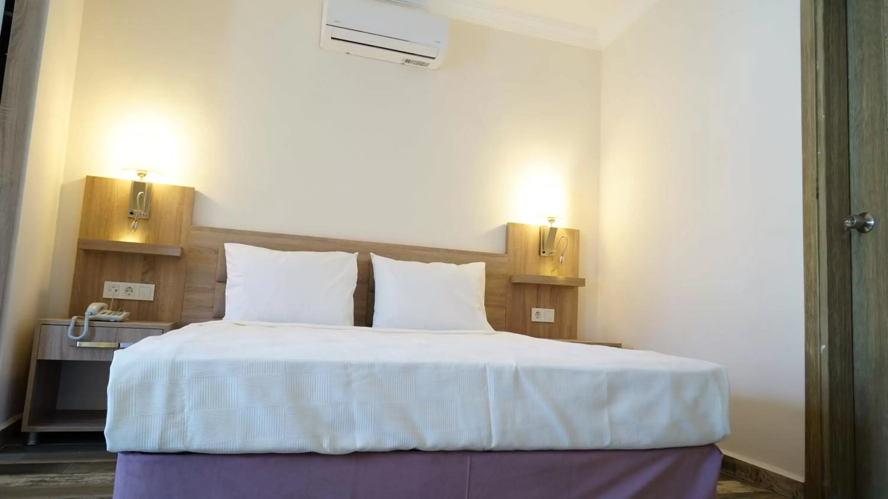 Double or Twin Room - single occupancy in Arsi Enfi City Beach Hotel Double or Twin Room - single occupancy in Arsi Enfi City Beach Hotel