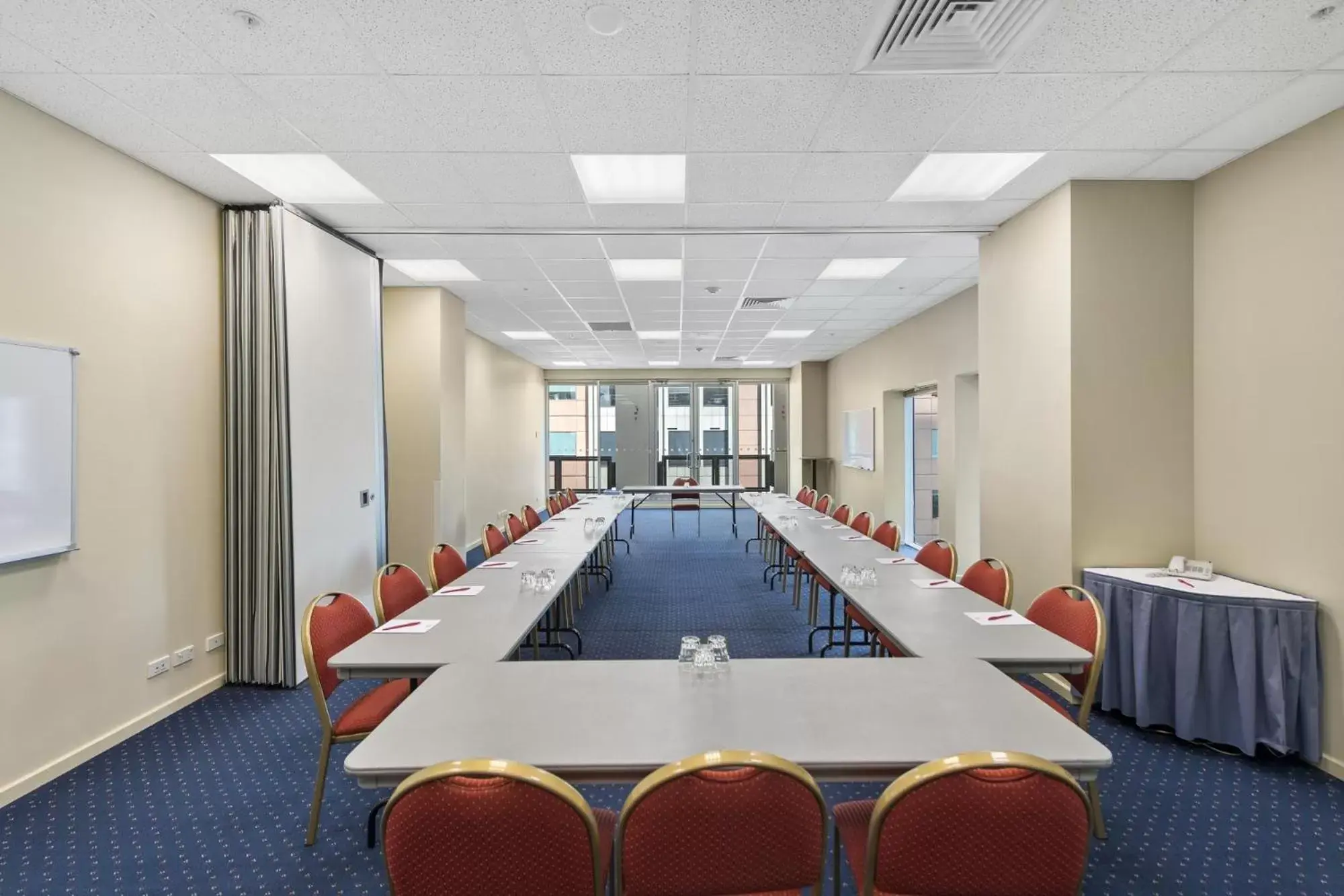Meeting/conference room in YEHS Hotel Melbourne CBD
