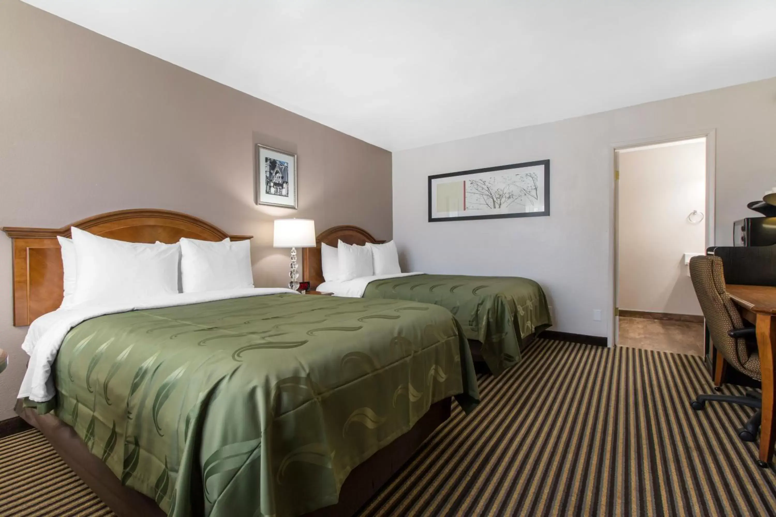 Double Room with Two Double Beds - Accessible/Non-Smoking in Ramada Bayside Inn & Suites Eureka Double Room with Two Double Beds - Accessible/Non-Smoking in Ramada Bayside Inn & Suites Eureka