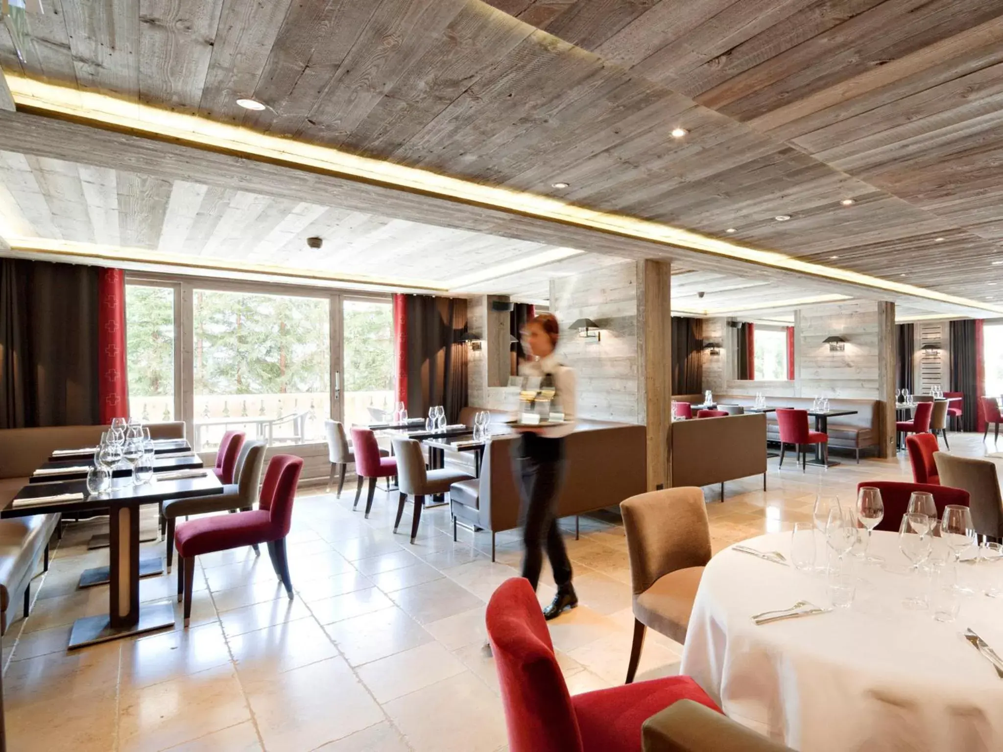 Restaurant/Places to Eat in Hôtel Vanessa
